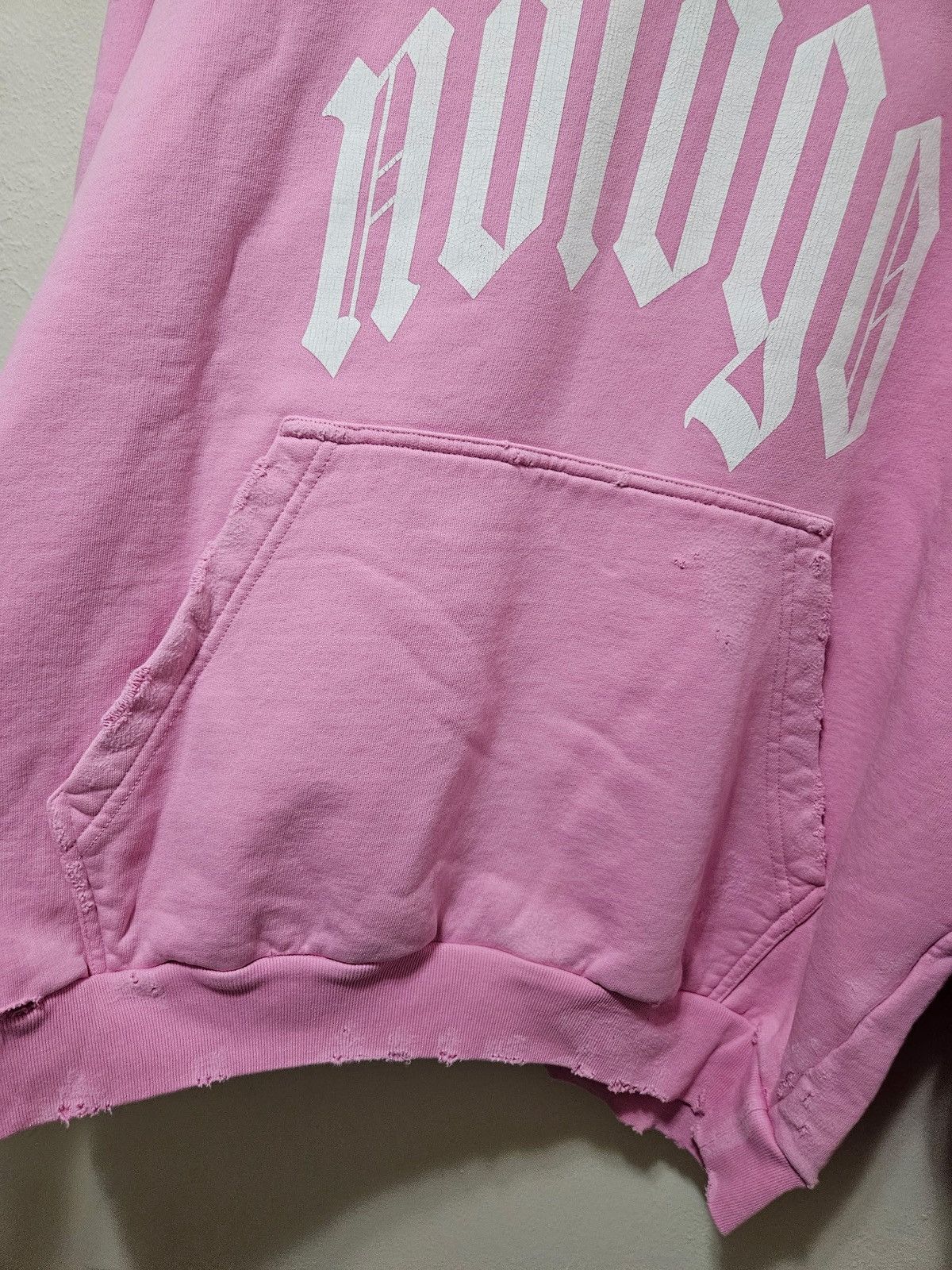 Balenciaga Distressed Pink Nologo Hoodie Size US XS / EU 42 / 0 - 5 Thumbnail