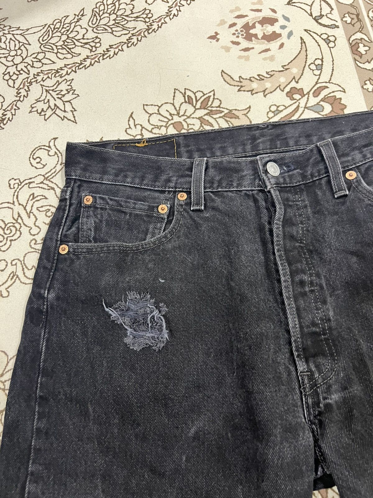 Levi's Vintage Clothing Vintage 1999 Levis 501 Raw Hem Distressed Denim Tears Jorts Size US 33 - 3 Thumbnail