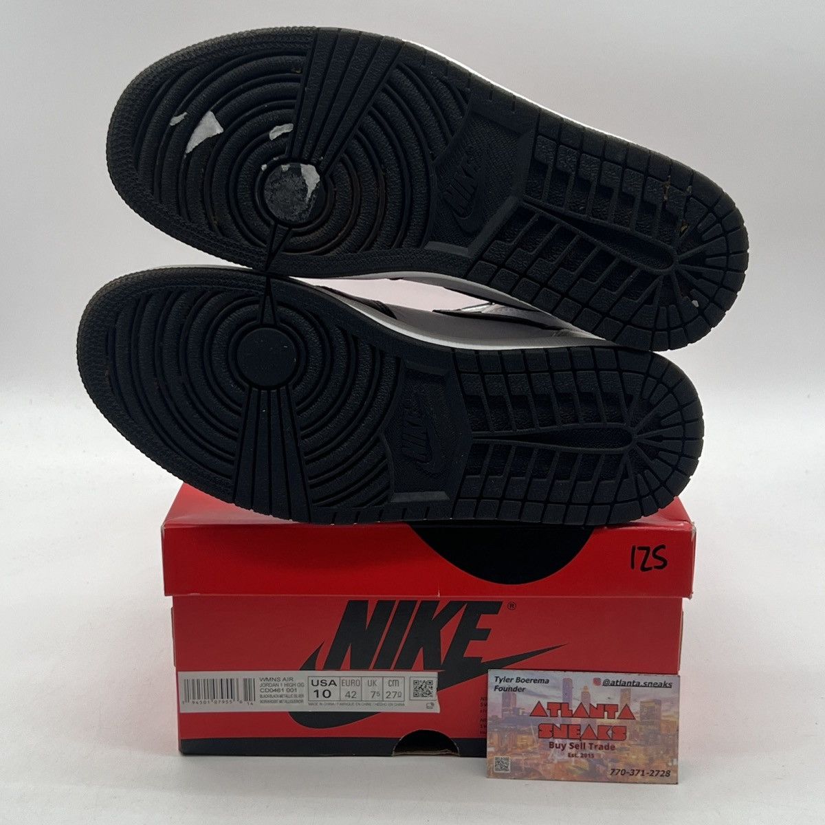 Nike Wmns air Jordan 1 high silver toe Size US 10 / EU 43 - 8 Thumbnail