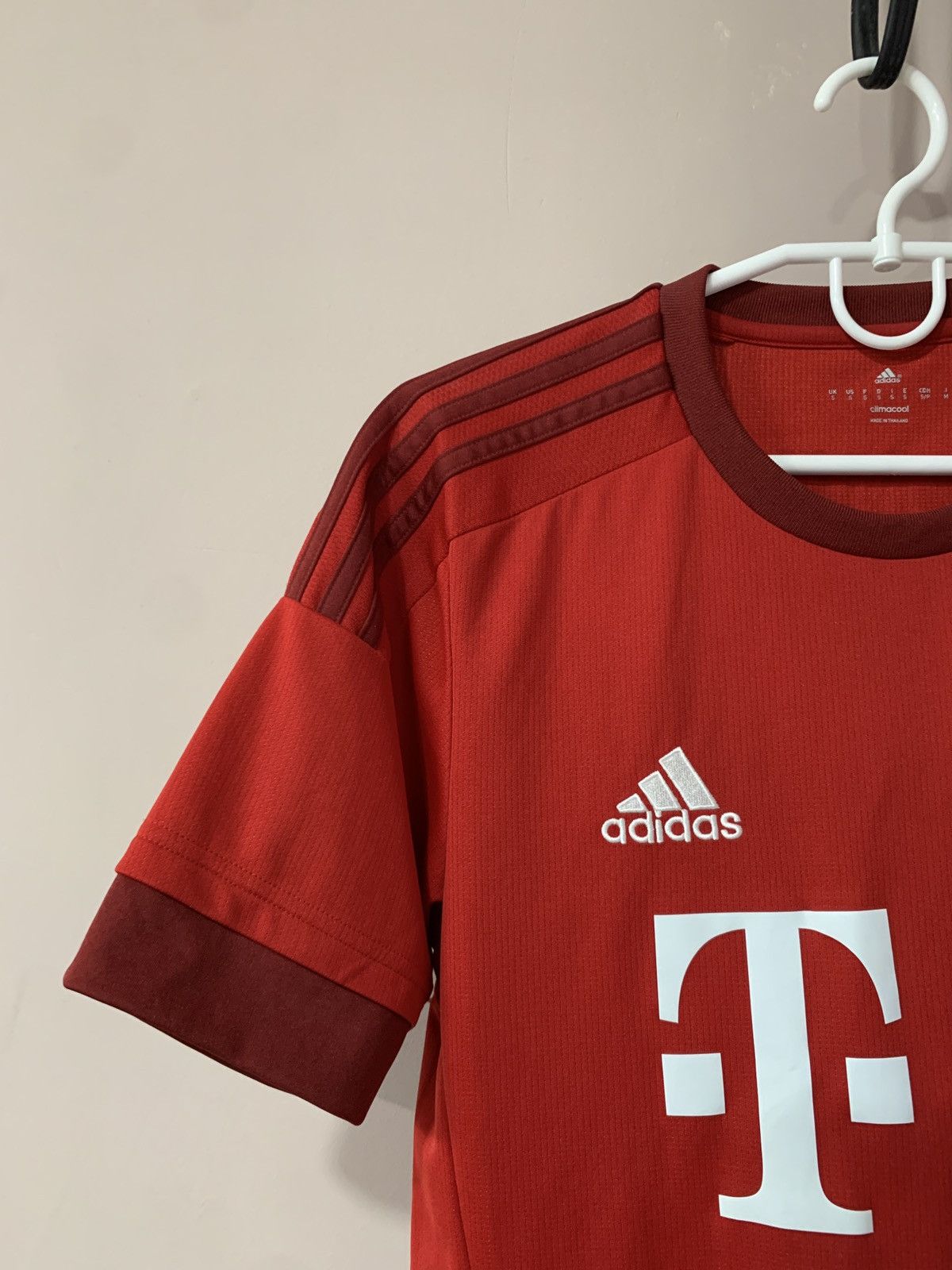Adidas Bayern Munich 2015 2016 home adidas soccer football jersey Size US S / EU 44-46 / 1 - 3 Thumbnail
