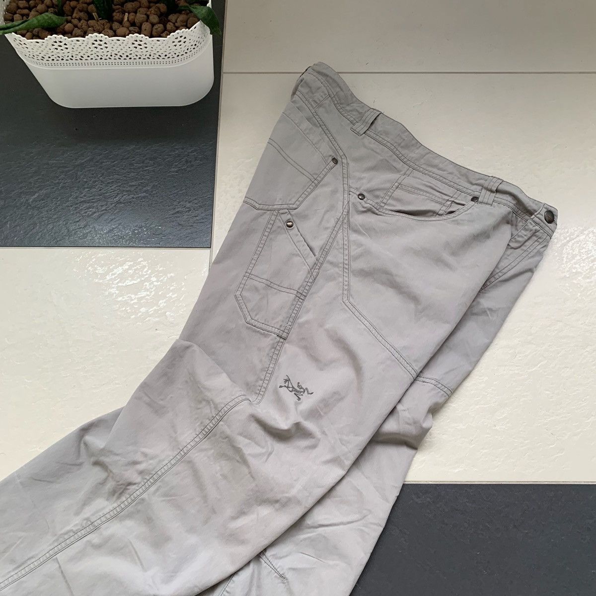 Arc'teryx Arcteryx Size US 34 / EU 50 - 2 Thumbnail