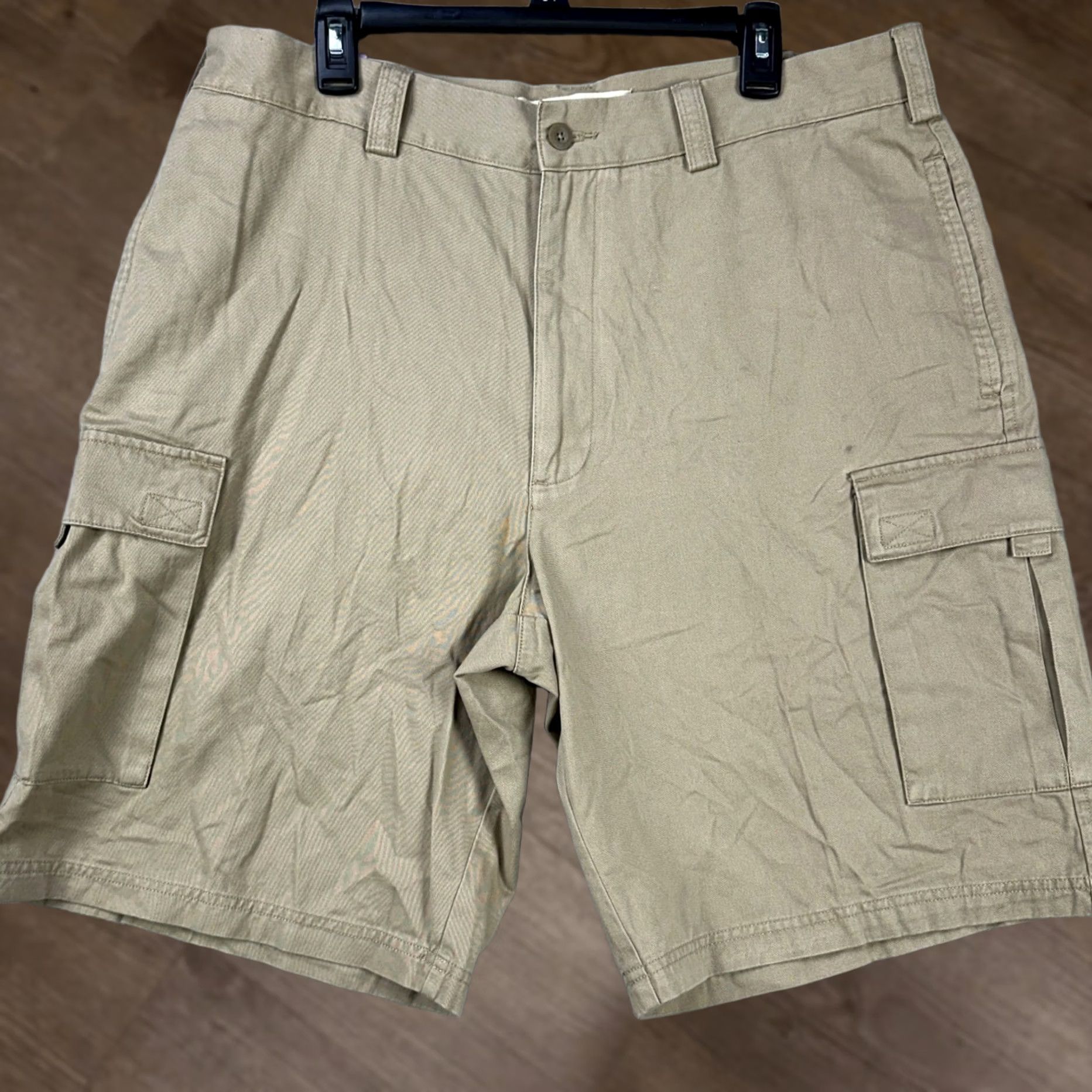 Perry Ellis Perry Ellis Mens Cargo Walk Shorts 38 Tan Relaxed Flat Front 100% Cotton NEW Size US 38 / EU 54 - 1 Thumbnail