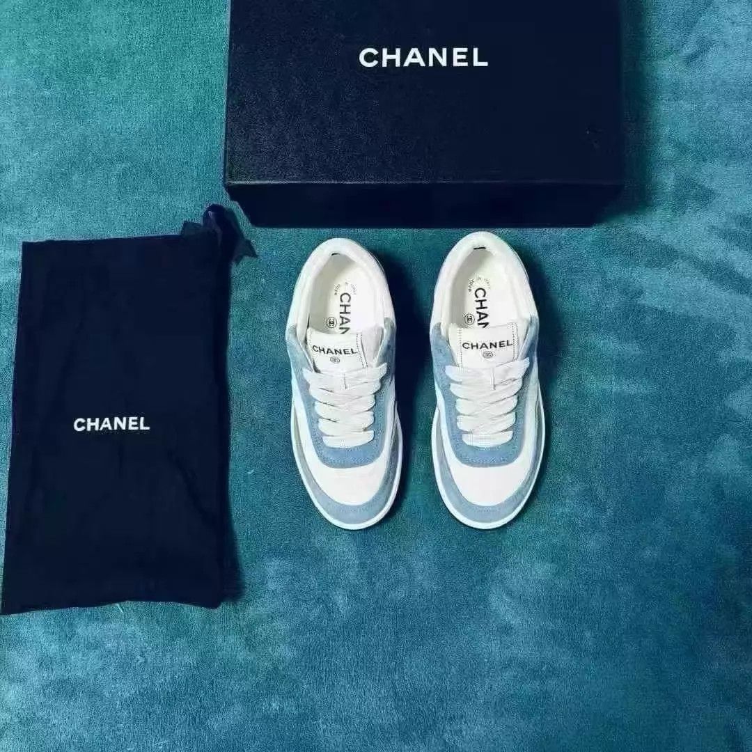 Chanel Chanel 23p Large Logo Suede Flocked Low-Top W/Blue 35.5 Size US 5 / IT 35 - 1 Thumbnail