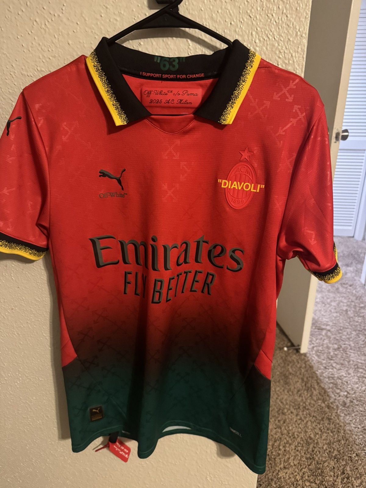 Off-White × Puma OFF-WHITE x AC Milan x Puma 2025 jersey Size US S / EU 44-46 / 1 - 1 Thumbnail