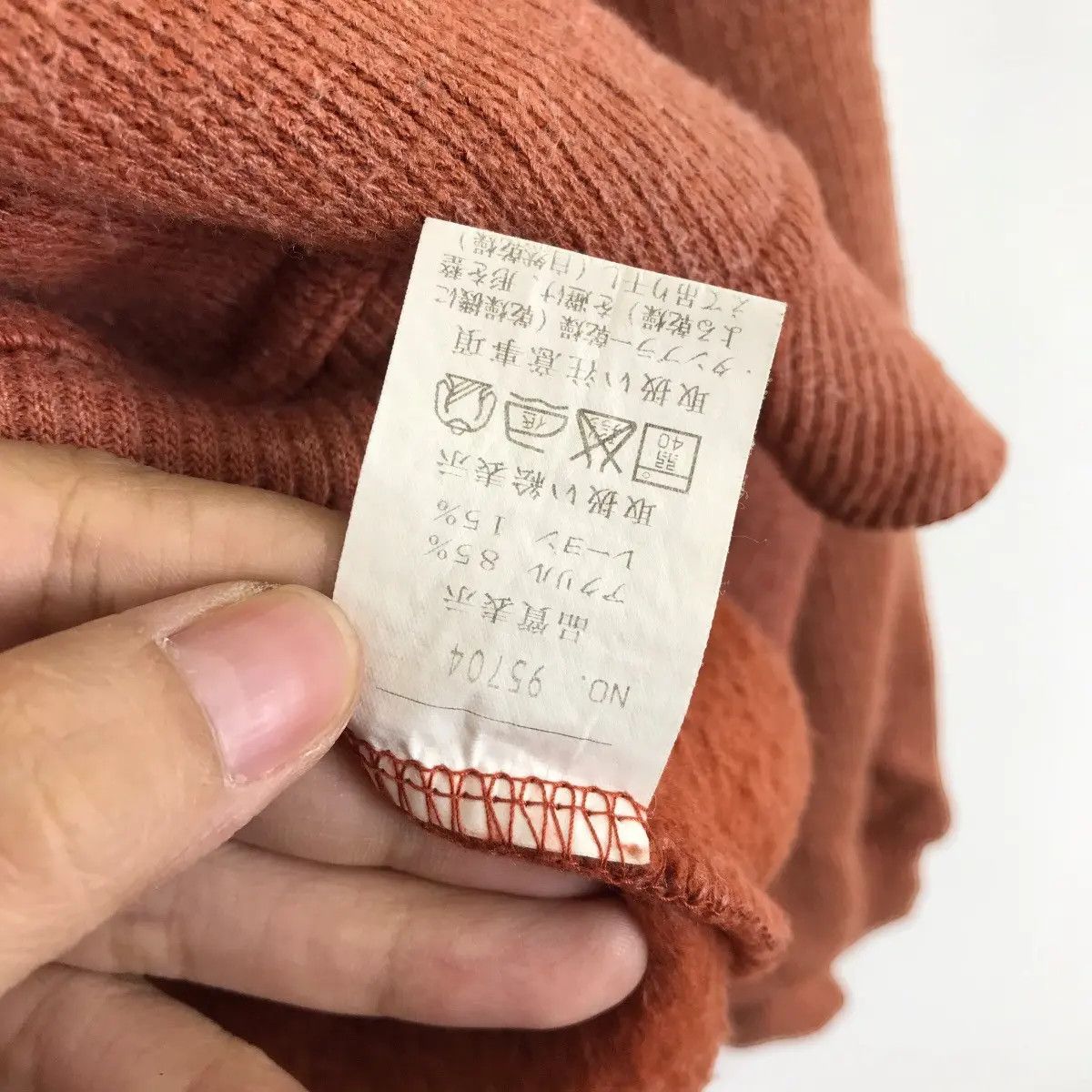 Vintage Vtg 90’ CLAUDIO VALENTINO PARIS Henley Made In Japan sweater Size M / US 6-8 / IT 42-44 - 7 Thumbnail