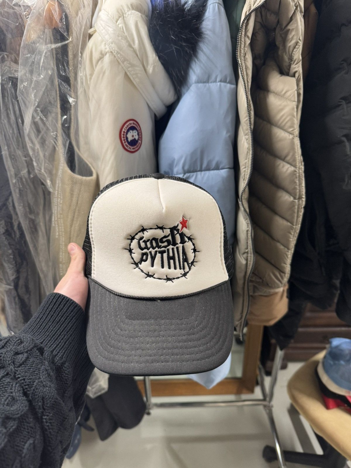Designer × Pythia Pythia x Crash trucker hat Size ONE SIZE - 1 Thumbnail