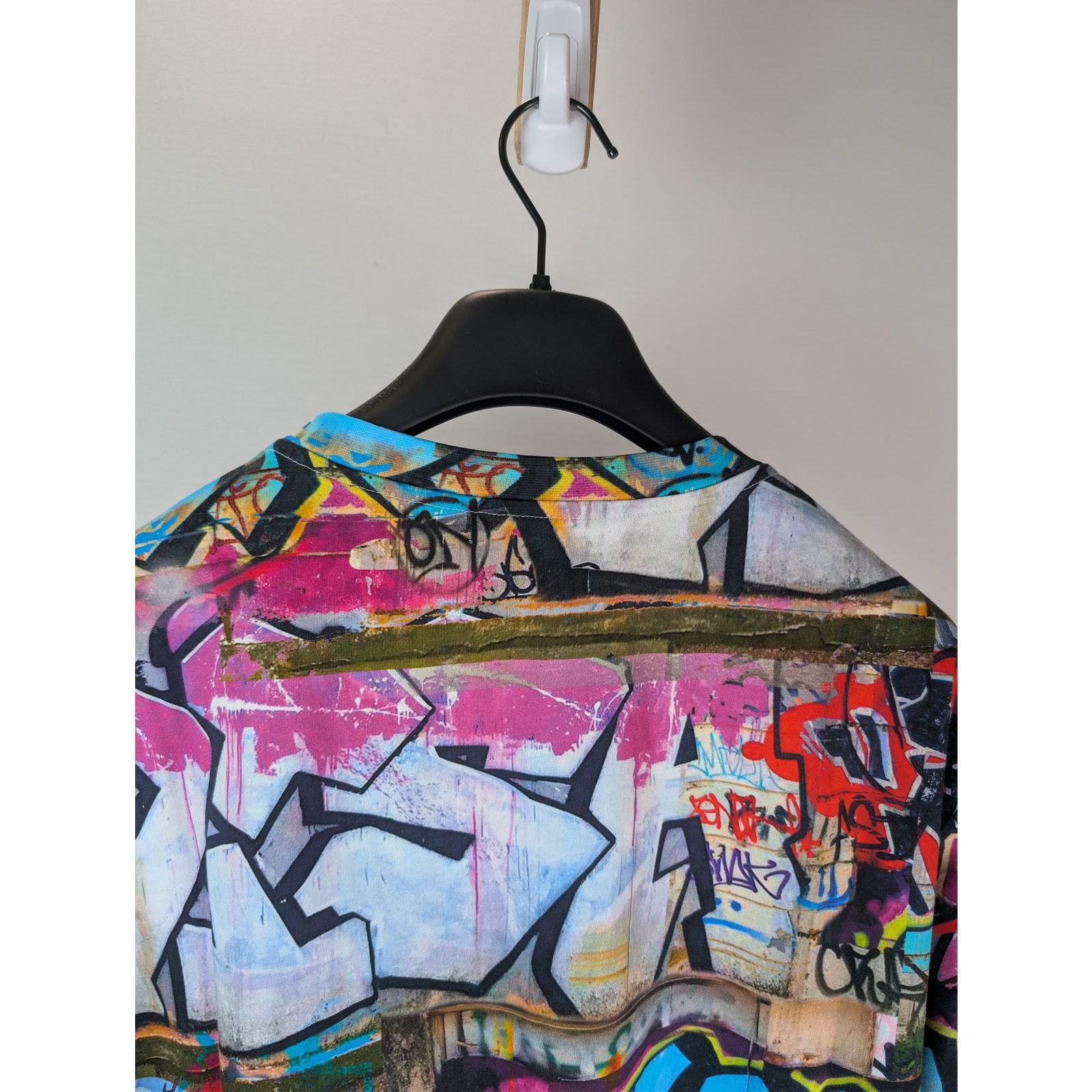 Vivienne Westwood o1rshd1 Classic Graffiti Print T-Shirt in Multiolor Size US XXL / EU 58 / 5 - 16 Thumbnail