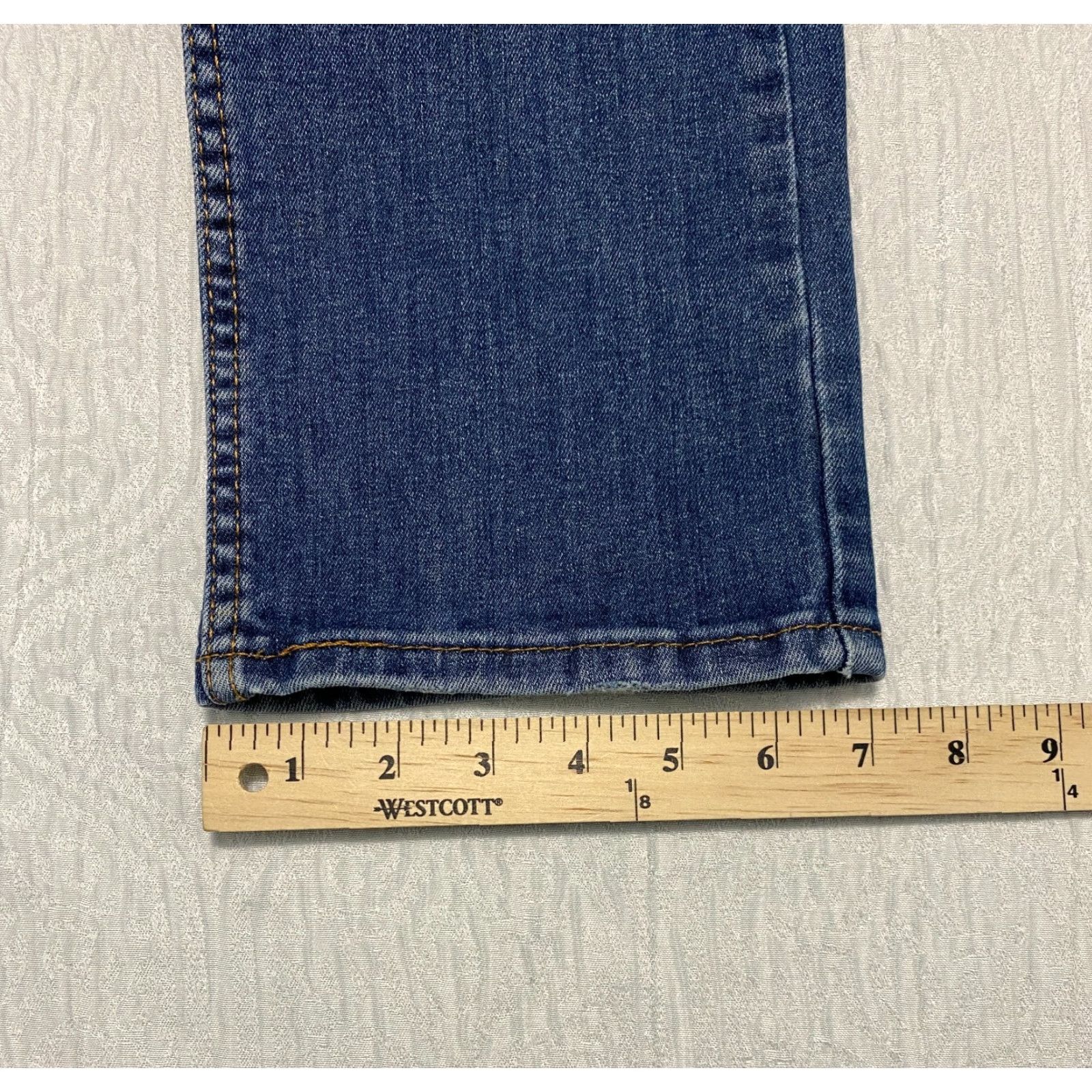 Levi's VINTAGE Levis 513 Slim Straight Jeans 30 Blue Distressed 5-Pocket Mens United States Levi's 500 Series Denim Jeans Size US 30 / EU 46 - 7 Thumbnail