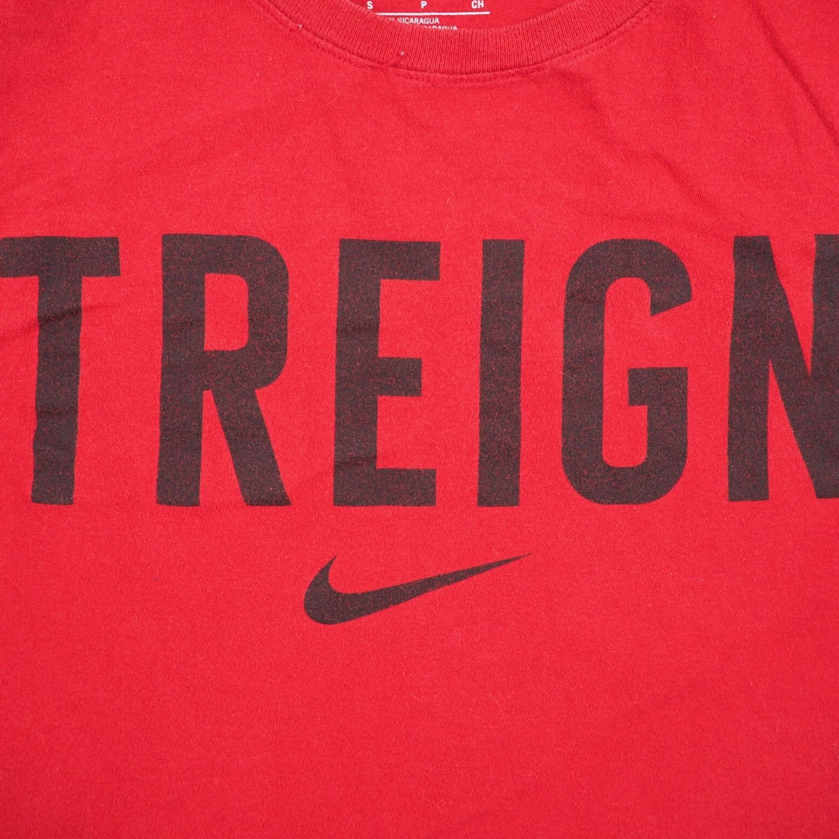 Nike Nike Red Treign Spell Out Athletic Cut Short Sleeve T-Shirt Adult Small Short Sleeve Nike Crew Neck Size US S / EU 44-46 / 1 - 2 Thumbnail