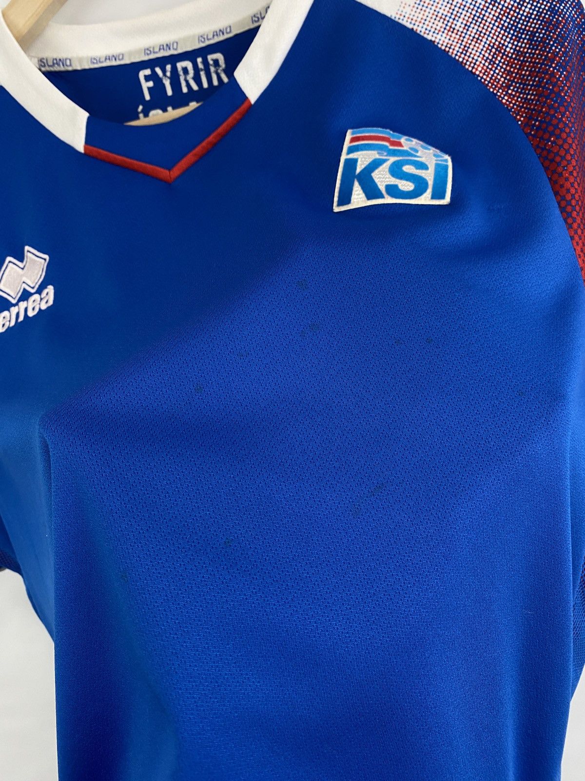 Errea 🇮🇸 Vintage Errea Iceland KSI Soccer Jersey Blokecore Rare Size US L / EU 52-54 / 3 - 11 Thumbnail