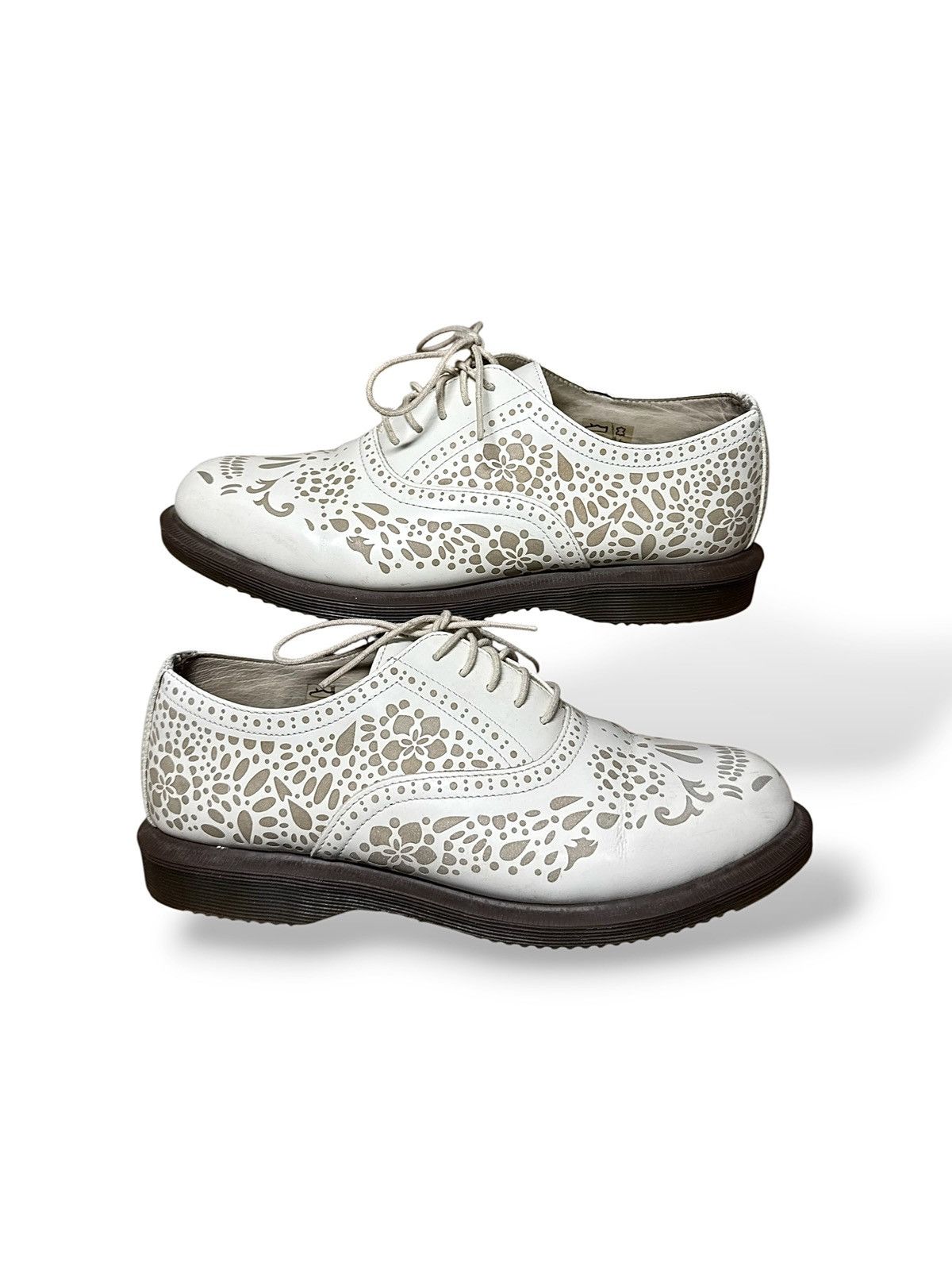 Dr. Martens Dr. Martens Aila Leather White Shoes Size US 8 / IT 38 - 3 Thumbnail