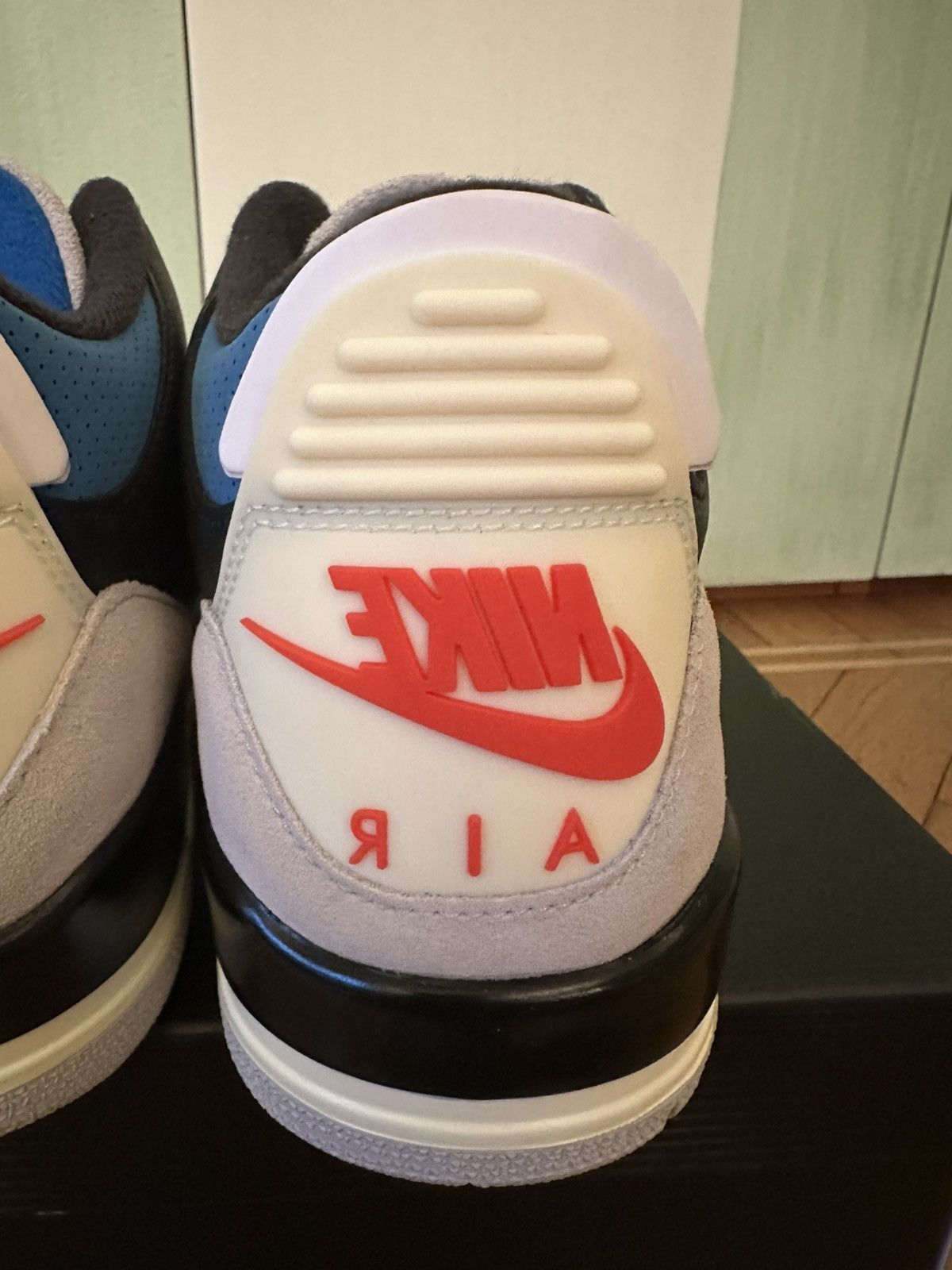 Jordan Brand × Nike Jordan 3 Rare Air Size US 11 / EU 44 - 8 Thumbnail