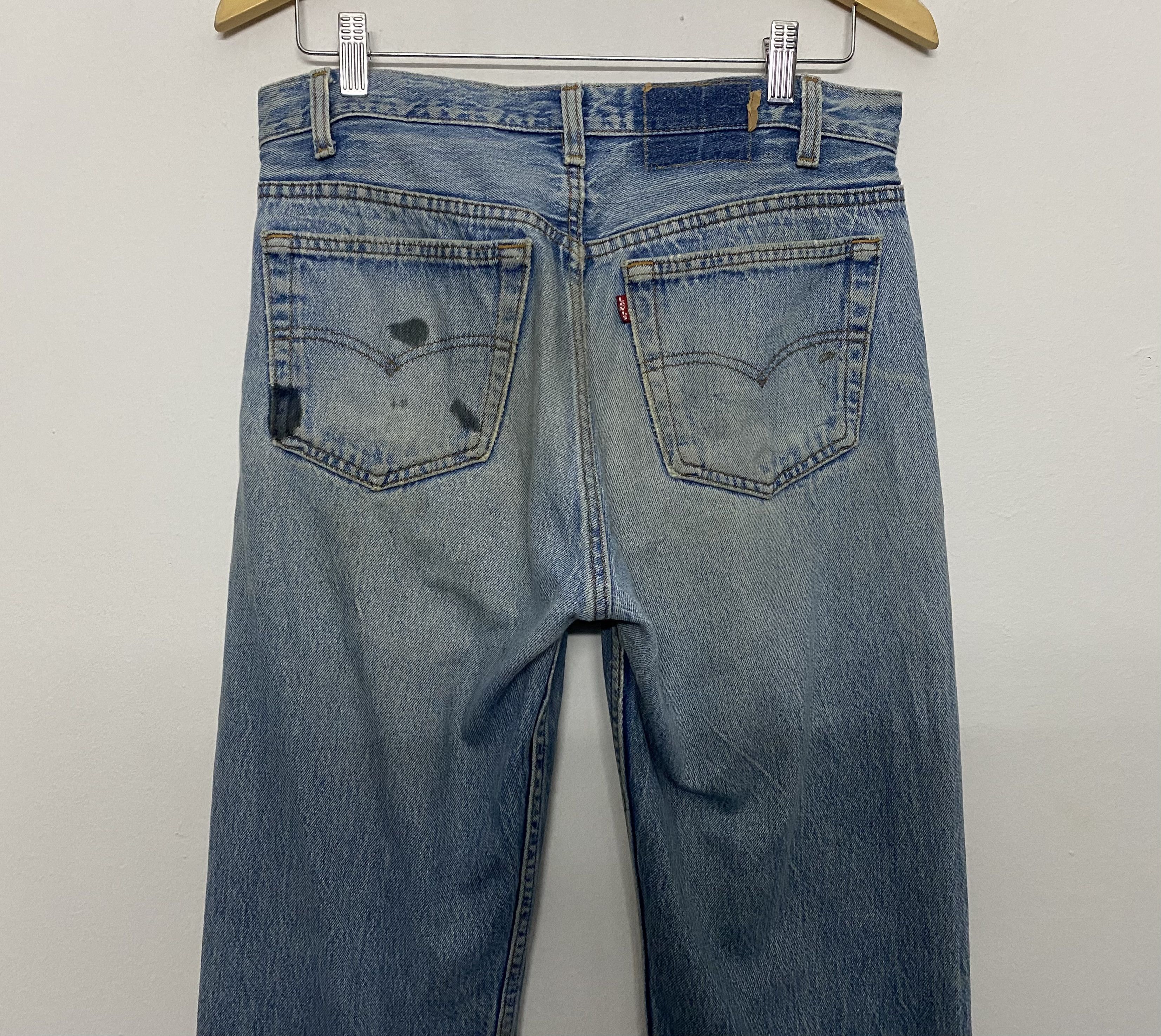 Levi's Vintage Clothing Vintage 90s Levi's 501 Light Wash Jeans Made in USA Size US 32 / EU 48 - 7 Thumbnail