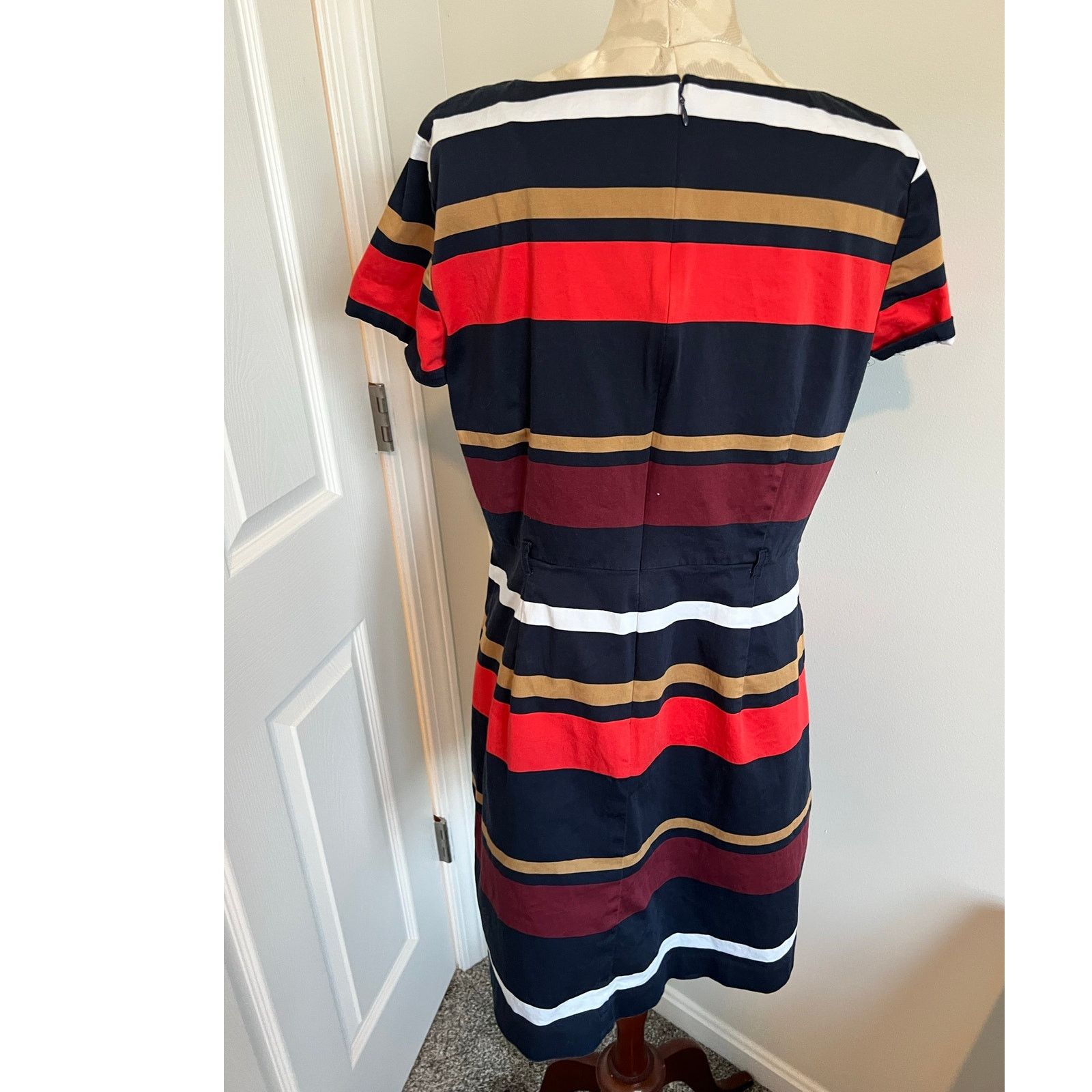Tommy Hilfiger Tommy Hilfiger Short Sleeve Striped Midi Dress Size 14 Size XL / US 12-14 / IT 48-50 - 2 Thumbnail
