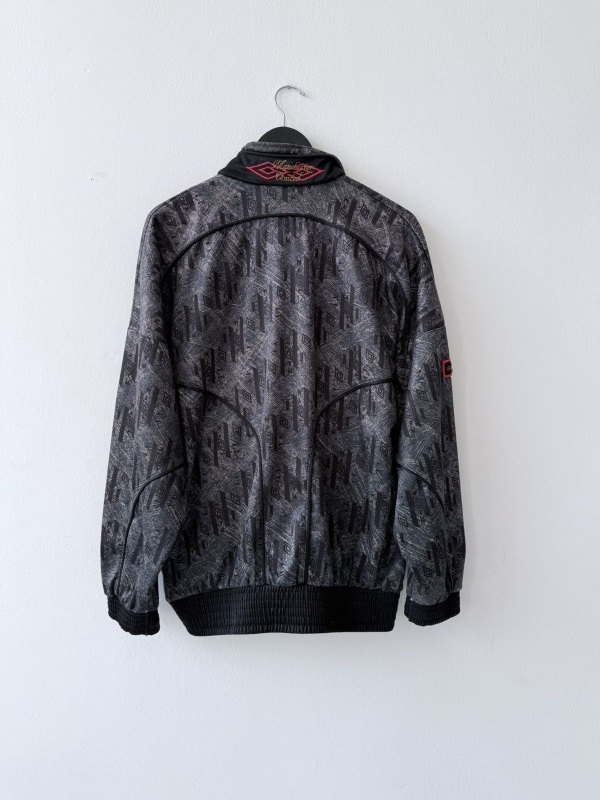 Umbro 🩸RARE🩸Umbro Manchester United Vintage 1992/1993 Sharp Jacket Size US L / EU 52-54 / 3 - 17 Thumbnail