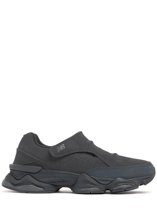 o1lsvrm0425 8040 Sneakers in Triple Black