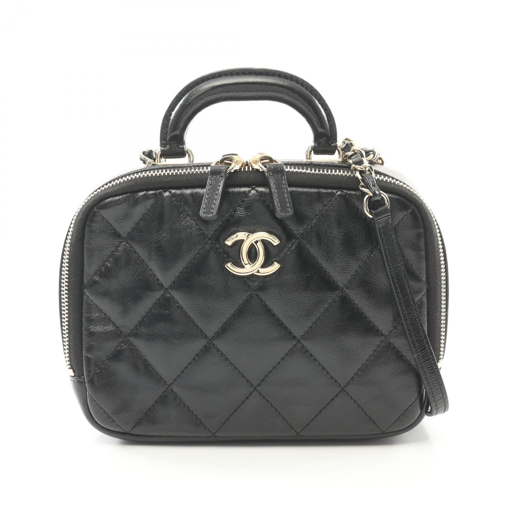 Chanel Chanel Matelasse Leather Shoulder Bag Leather Shoulder Bag As4546 in Black, Women's