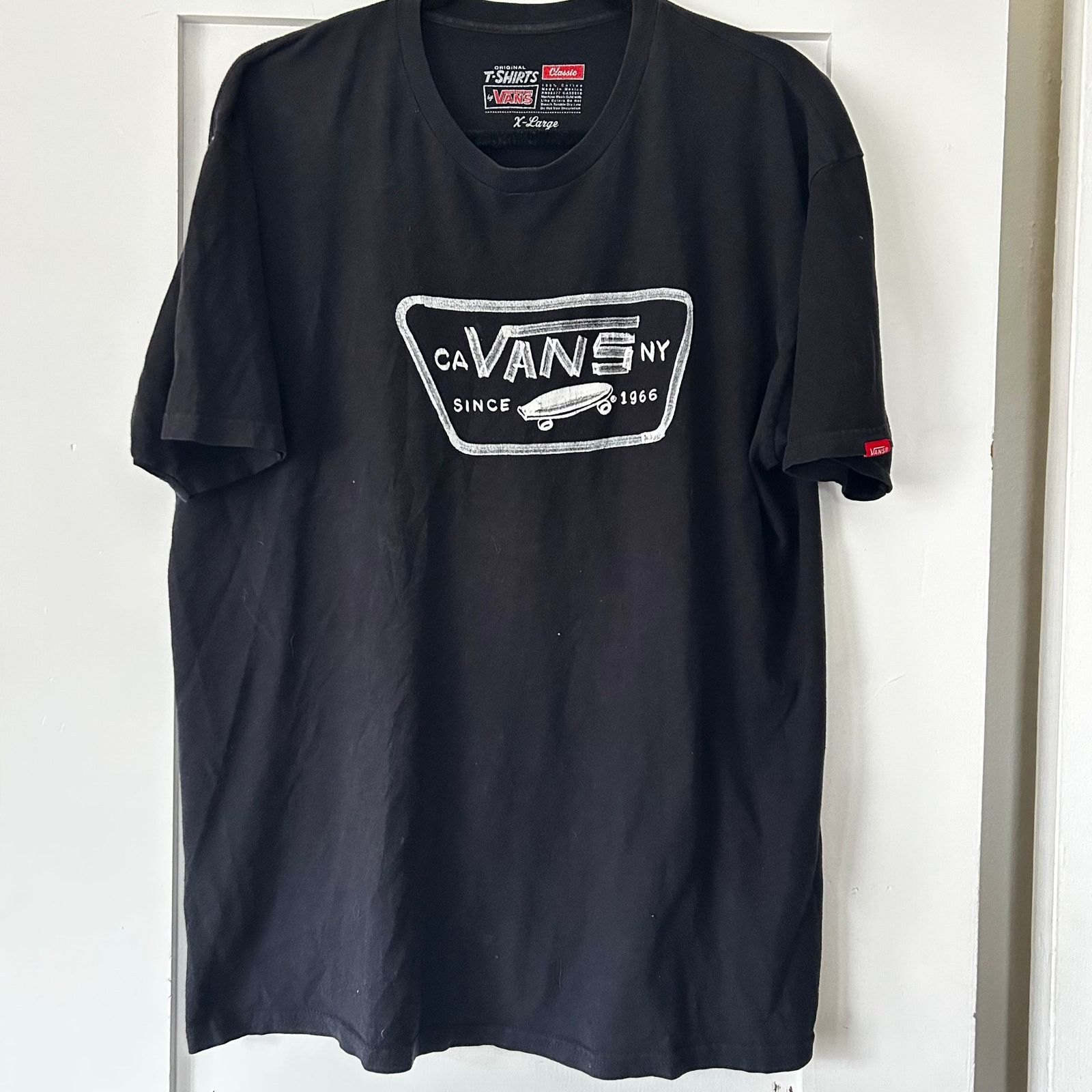 Vans Men’s vans classic black logo short sleeve T-shirt XL Size US XL / EU 56 / 4 - 1 Thumbnail