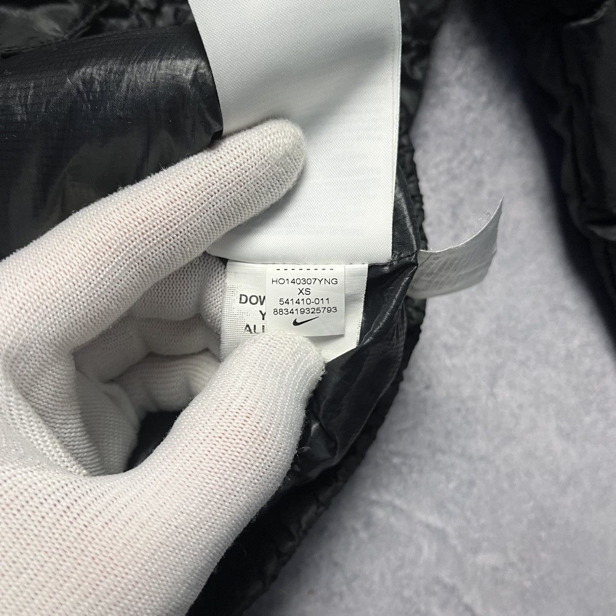 Nike Vintage Nike Cropped Black Puffer Jacket Japanese Size XS / US 0-2 / IT 36-38 - 10 Thumbnail