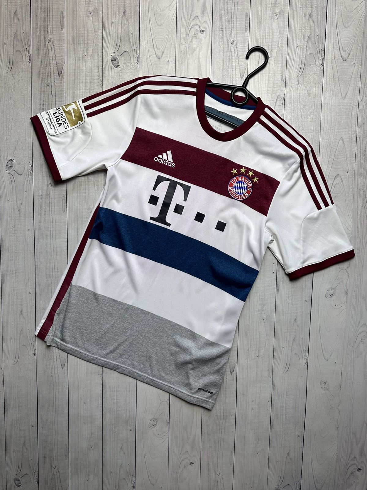 Adidas × Vintage Vintage soccer jersey 10 Robben Bayern Munich size M Size US M / EU 48-50 / 2 - 1 Thumbnail