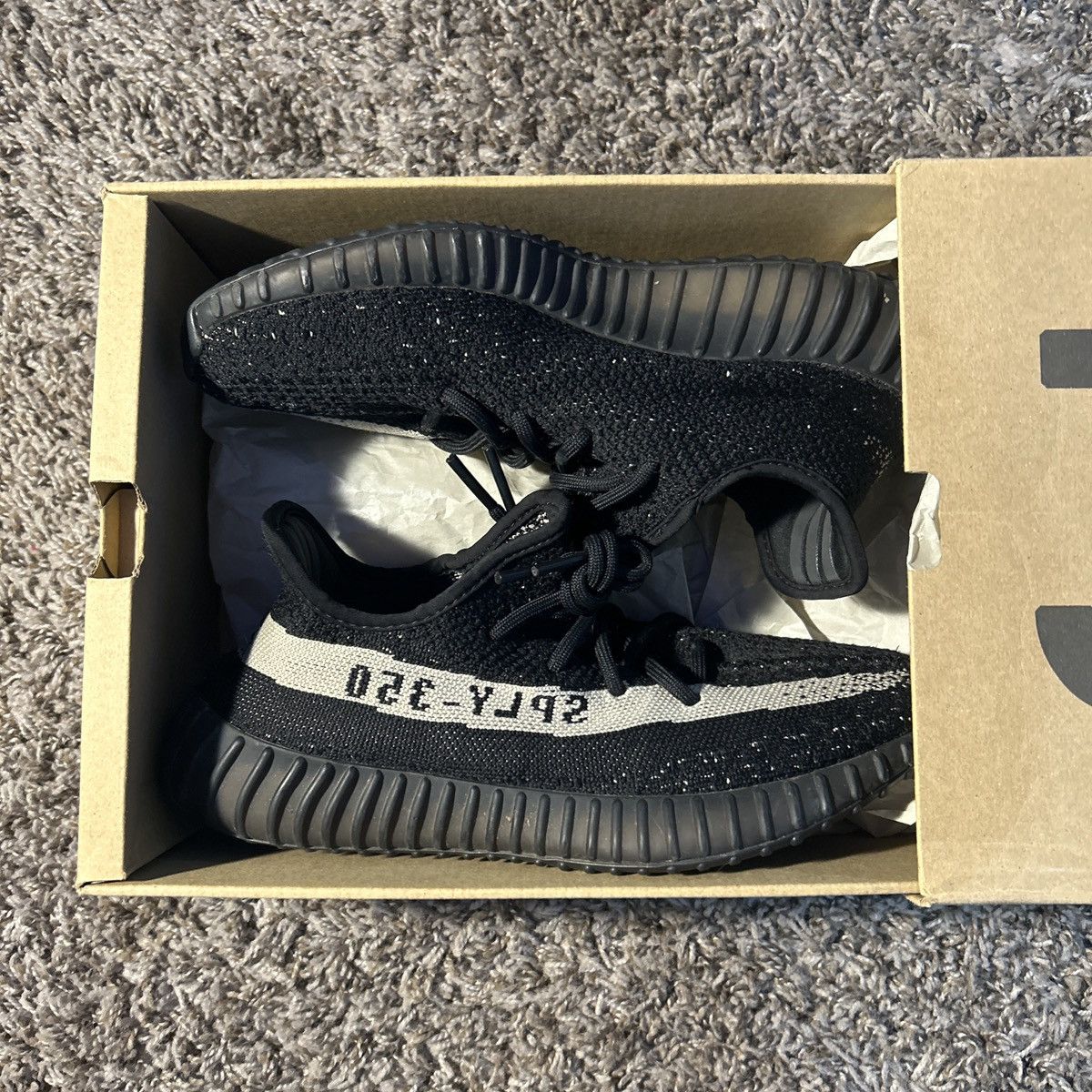 Yeezy Yeezy boost 350 v2 core black Size US 6 / EU 39 - 2 Thumbnail