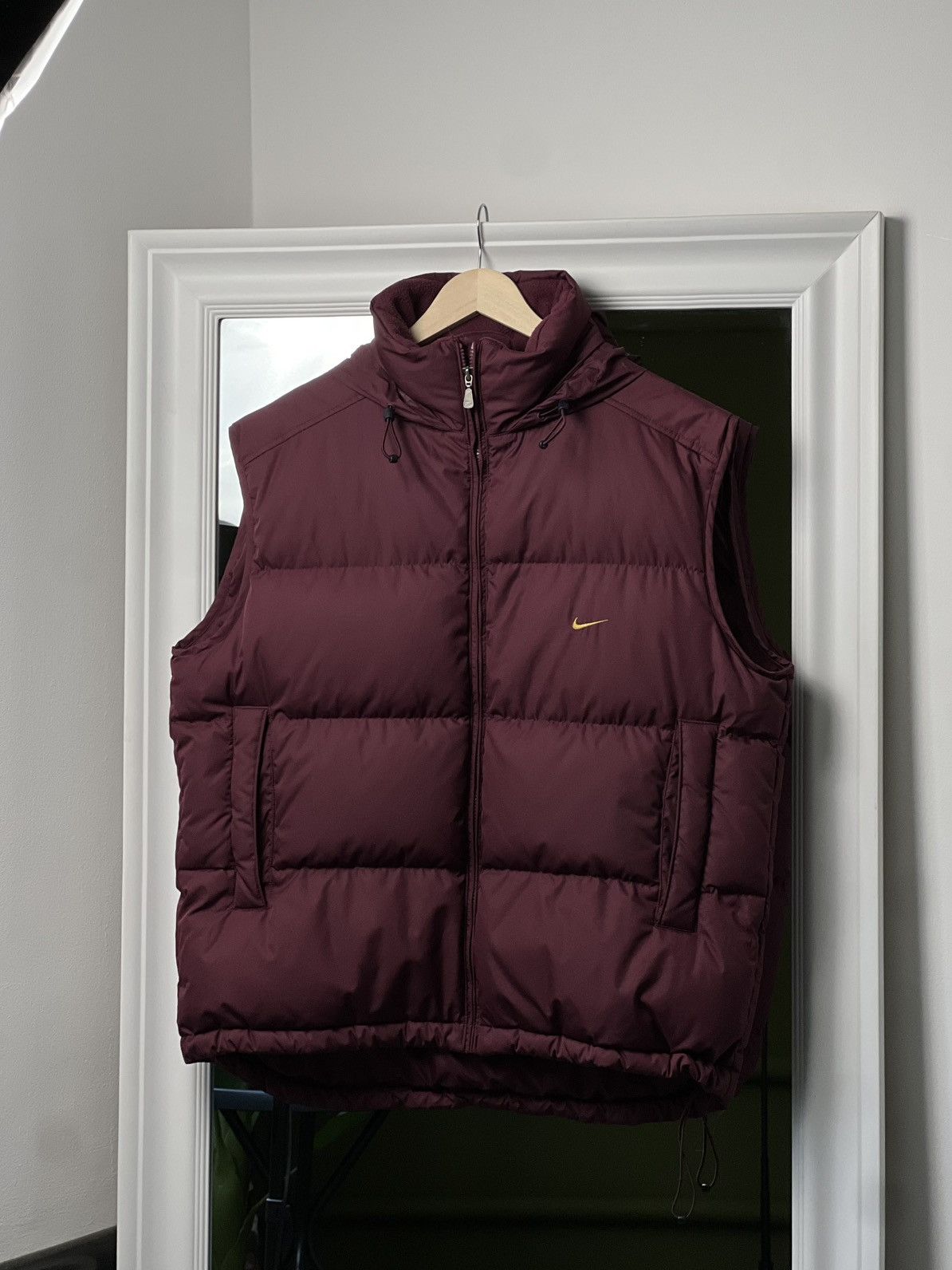 Nike Nike Vintage Burgundy Down Puffer Vest Men’s L Size US L / EU 52-54 / 3 - 3 Thumbnail