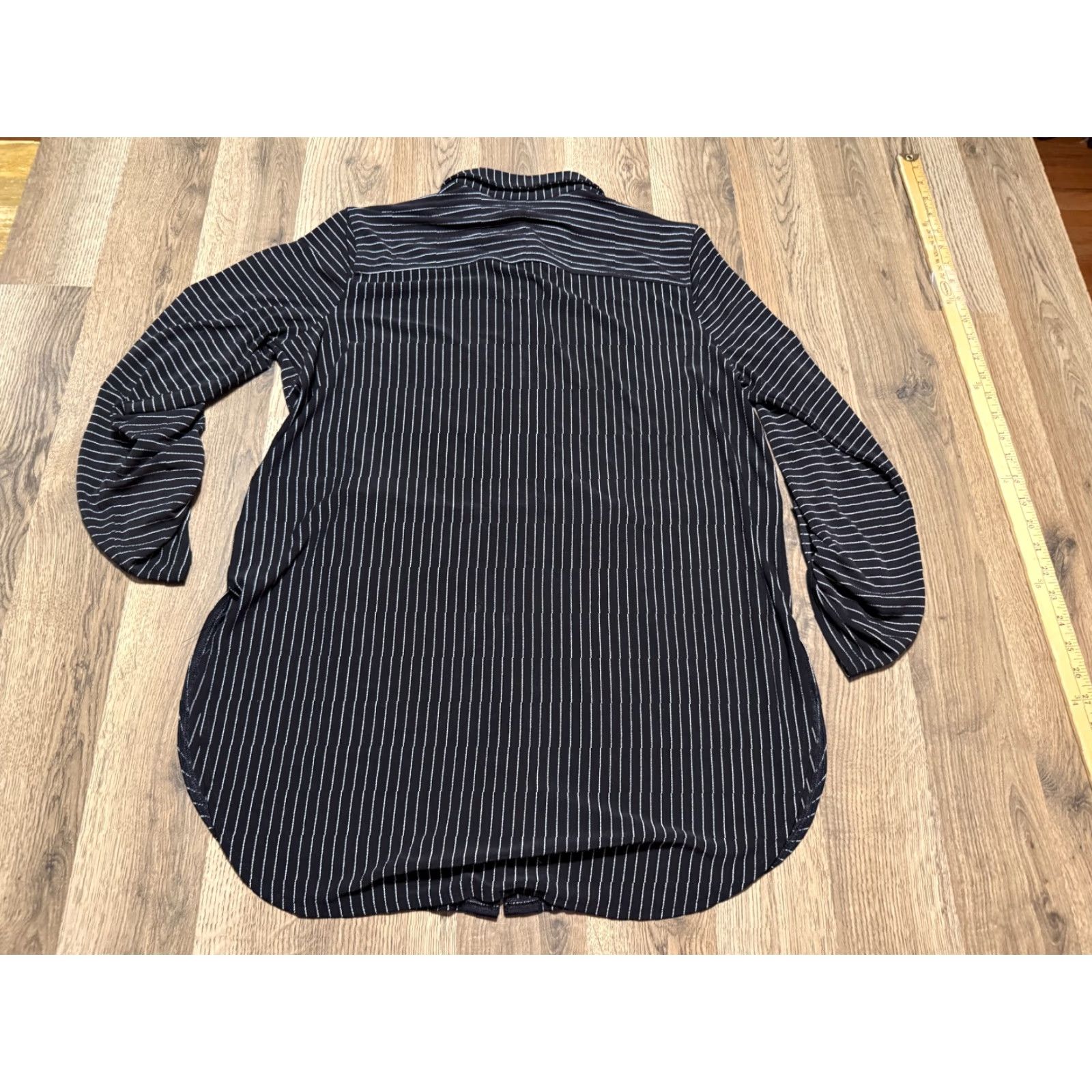 Apt. 9 APT. 9 Shirt Women L Black White Striped Long Sleeve Button Up Pocket - Casual, Sweatshirt? Size L / US 10 / IT 46 - 2 Thumbnail
