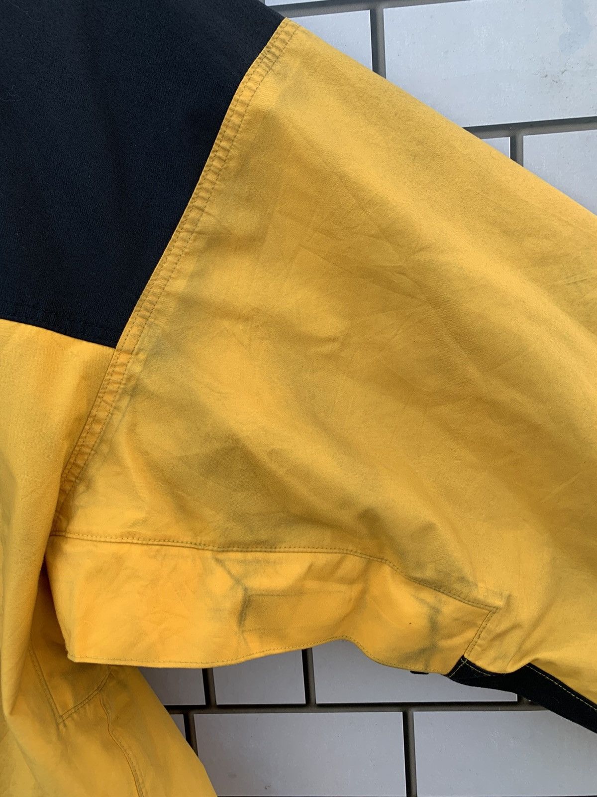 The North Face Vintage The North Face Gore-Tex Hoodie Jacket Size US L / EU 52-54 / 3 - 18 Thumbnail