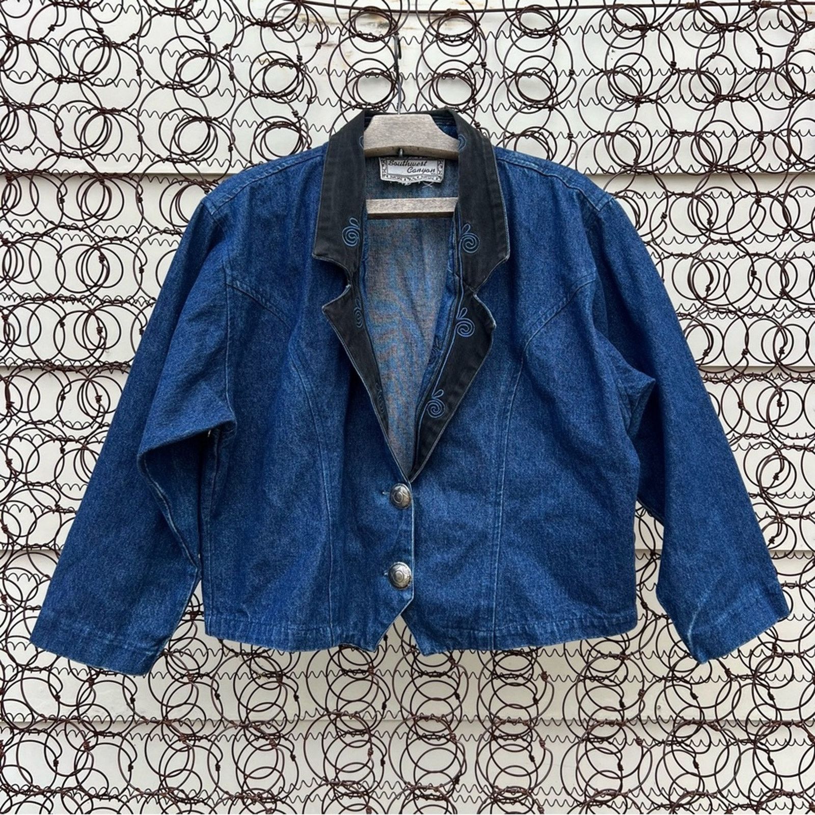 90s Southwest Canyon Denim Embroidered Cowgirl Crop Blazer