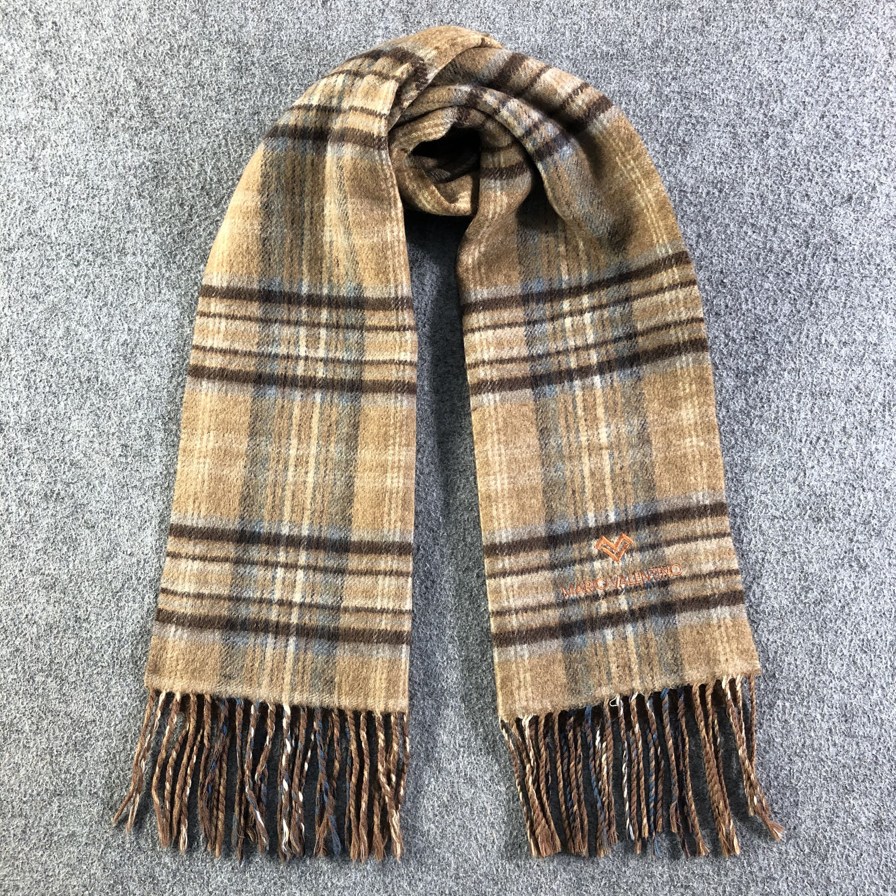 Mario Valentino Mario Valentino Scarf / Muffler / Neckwear Size ONE SIZE - 1 Thumbnail