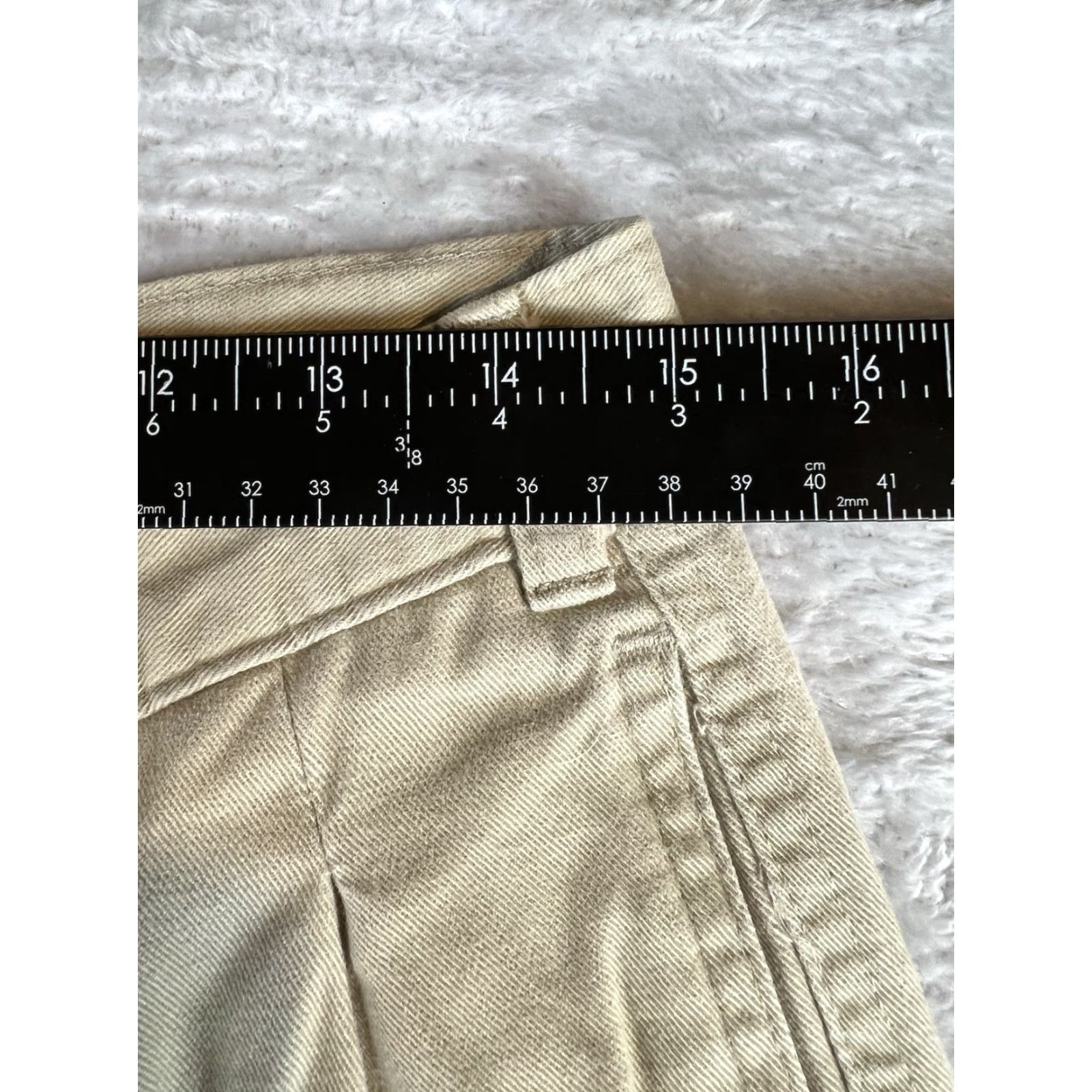 Dockers VINTAGE Dockers Pants Mens 33x32 Beige Pleated Preppy Office 1990s Khakis Straight Inseam 32 Mens Size US 33 - 6 Thumbnail
