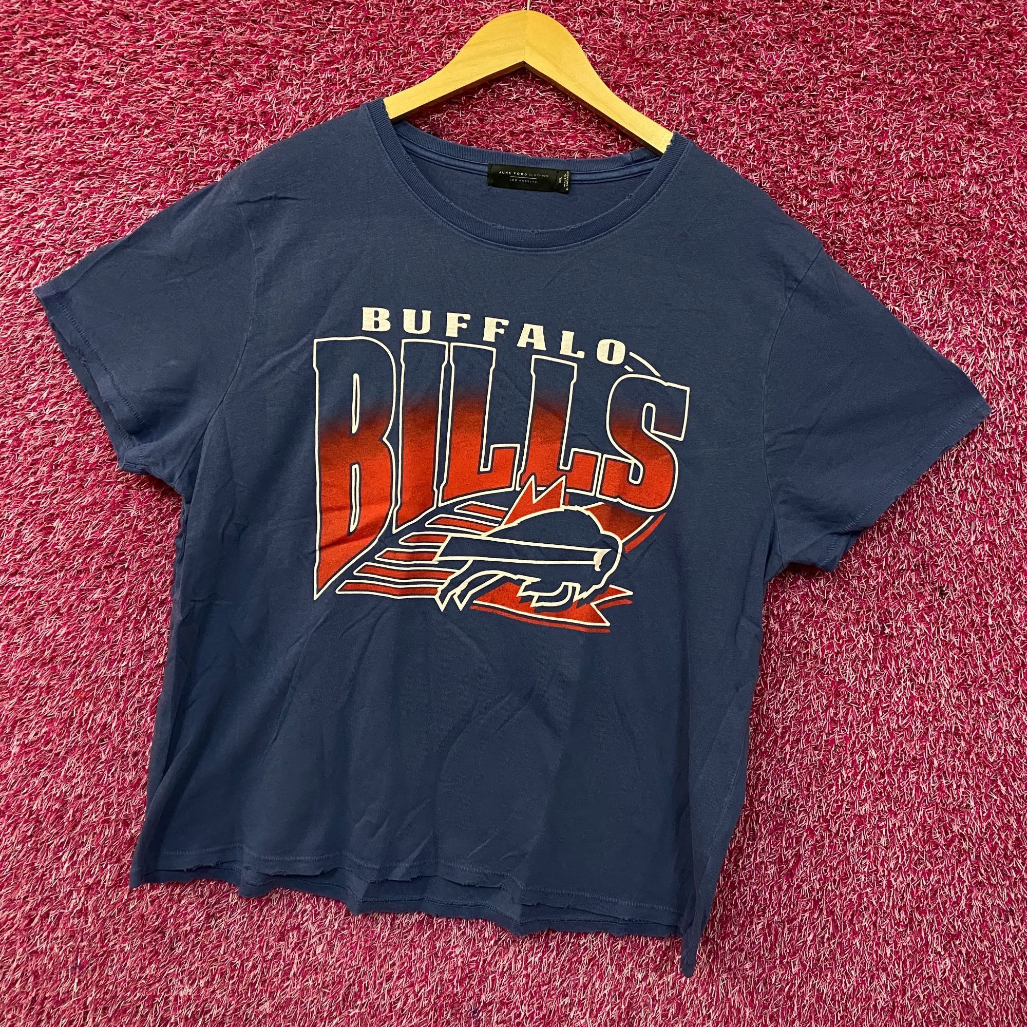 Junk Food Junk Food NFL Buffalo Bills Logo Football Tshirt size 2XL Size US XXL / EU 58 / 5 - 3 Thumbnail