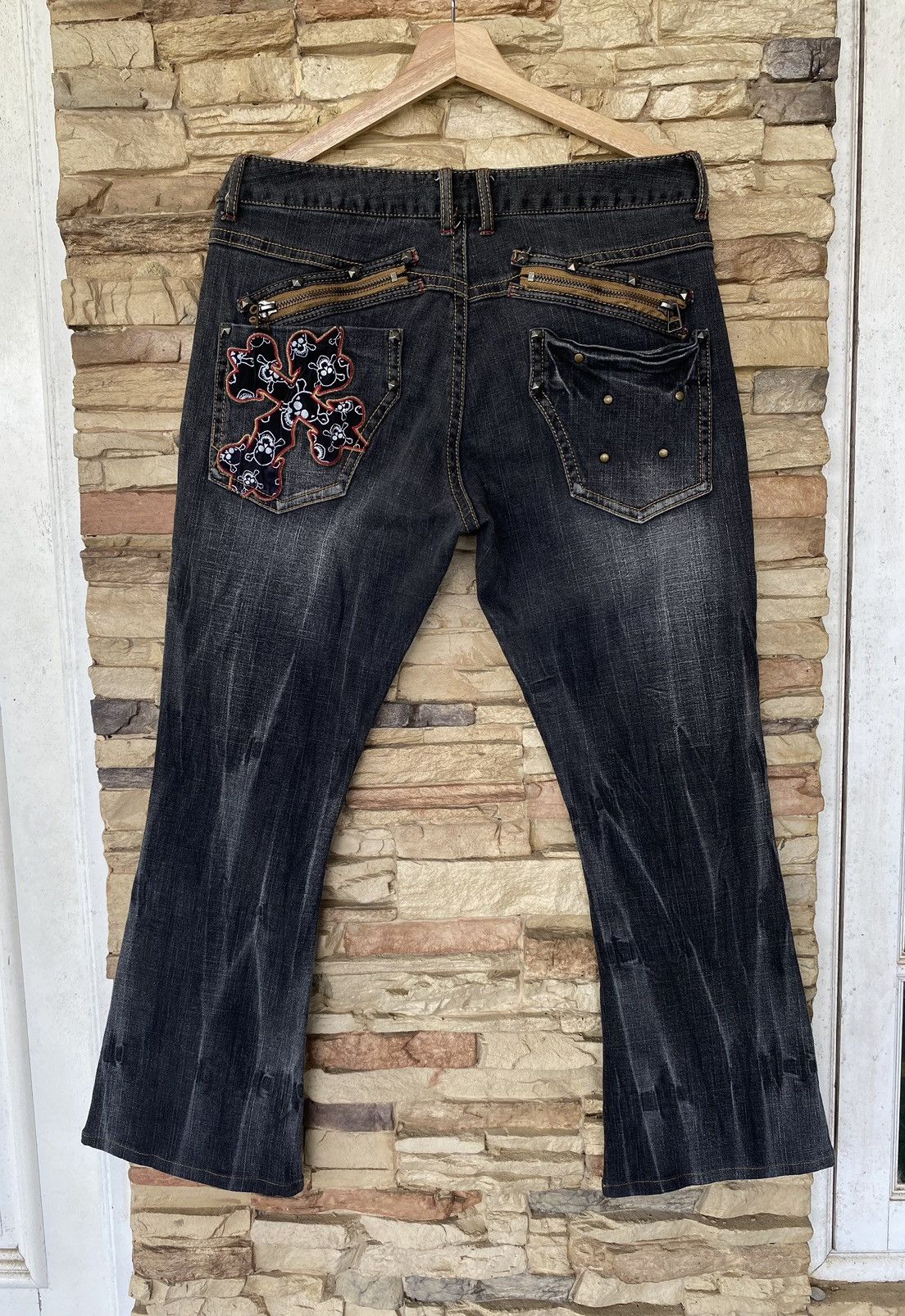 If Six Was Nine BCBG Skull Cross 💀 Flare Jeans Button Boot Cut Size US 33 - 1 Thumbnail