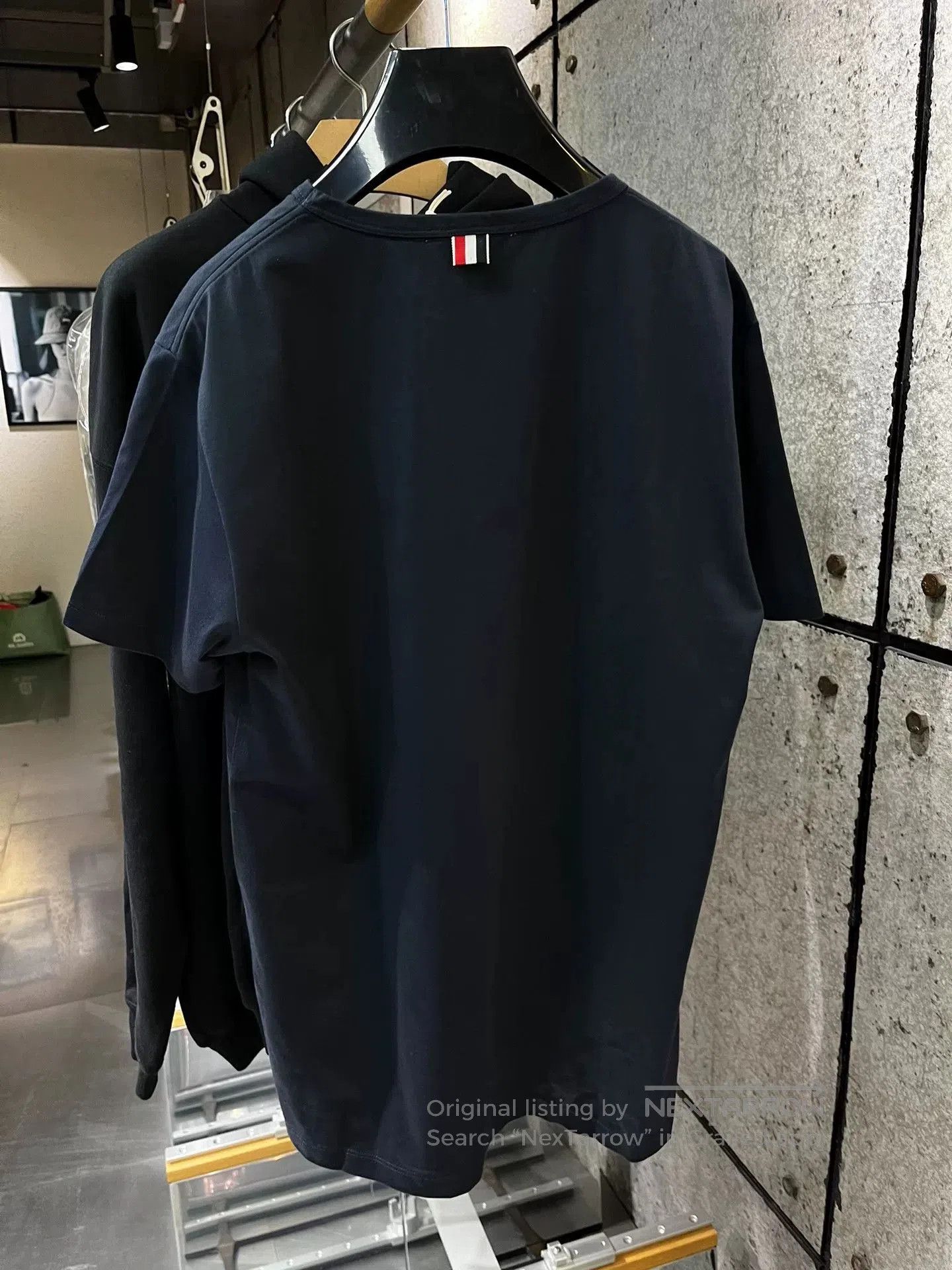 Thom Browne Thom Browne Navy Crewneck Short-Sleeve Size 3. Size US L / EU 52-54 / 3 - 2 Thumbnail