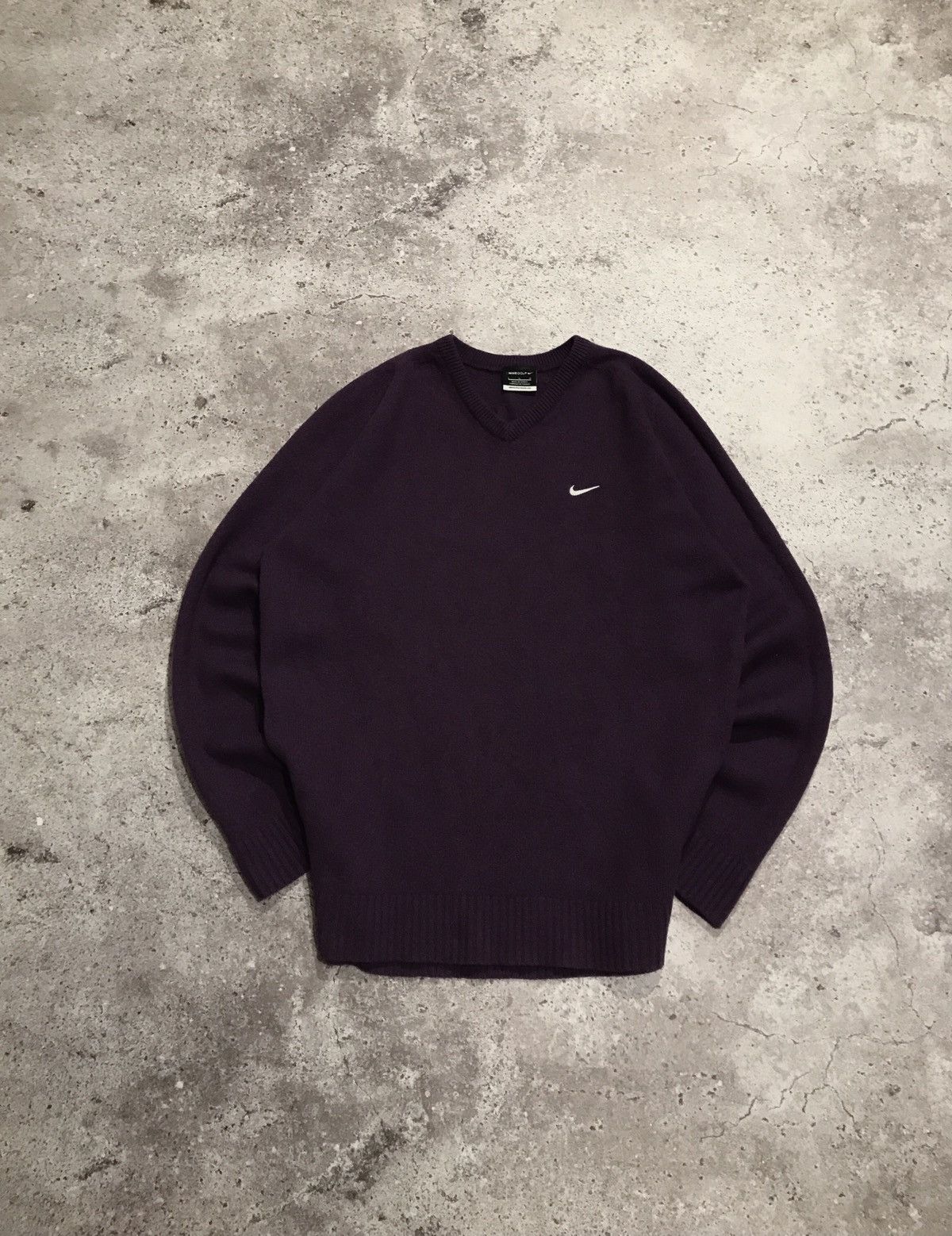 Nike × Vintage Vintage Sweater Nike Golf Embroiled Swoosh Y2K Wool Purple L Size US L / EU 52-54 / 3 - 2 Thumbnail