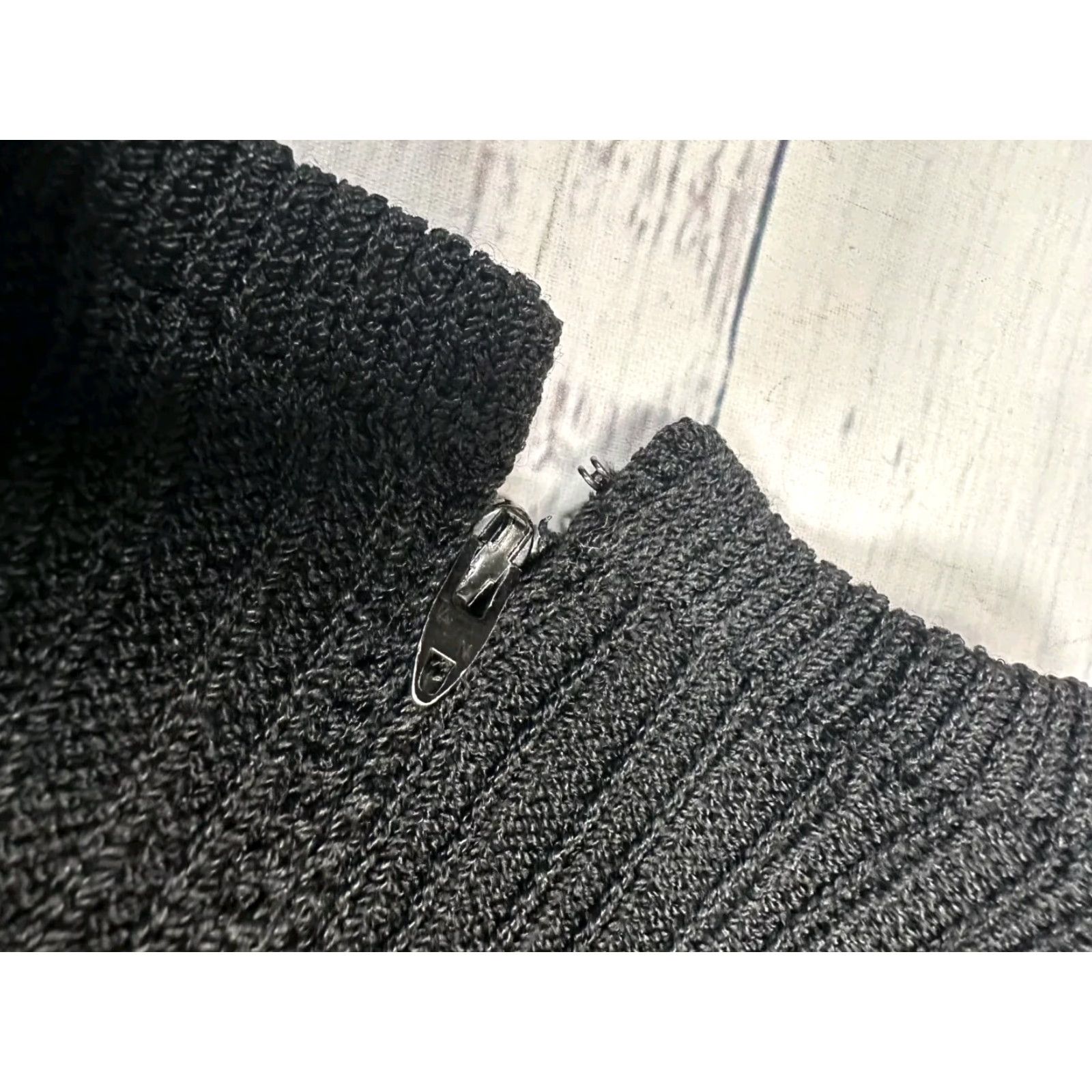 St. John VINTAGE St. John for I. Magnin Black Knit Sweater Dress Long Sleeve XXS Dress Womens Knit Wool Rayon Knee Length Size XXS / US 00 / IT 34 - 6 Thumbnail