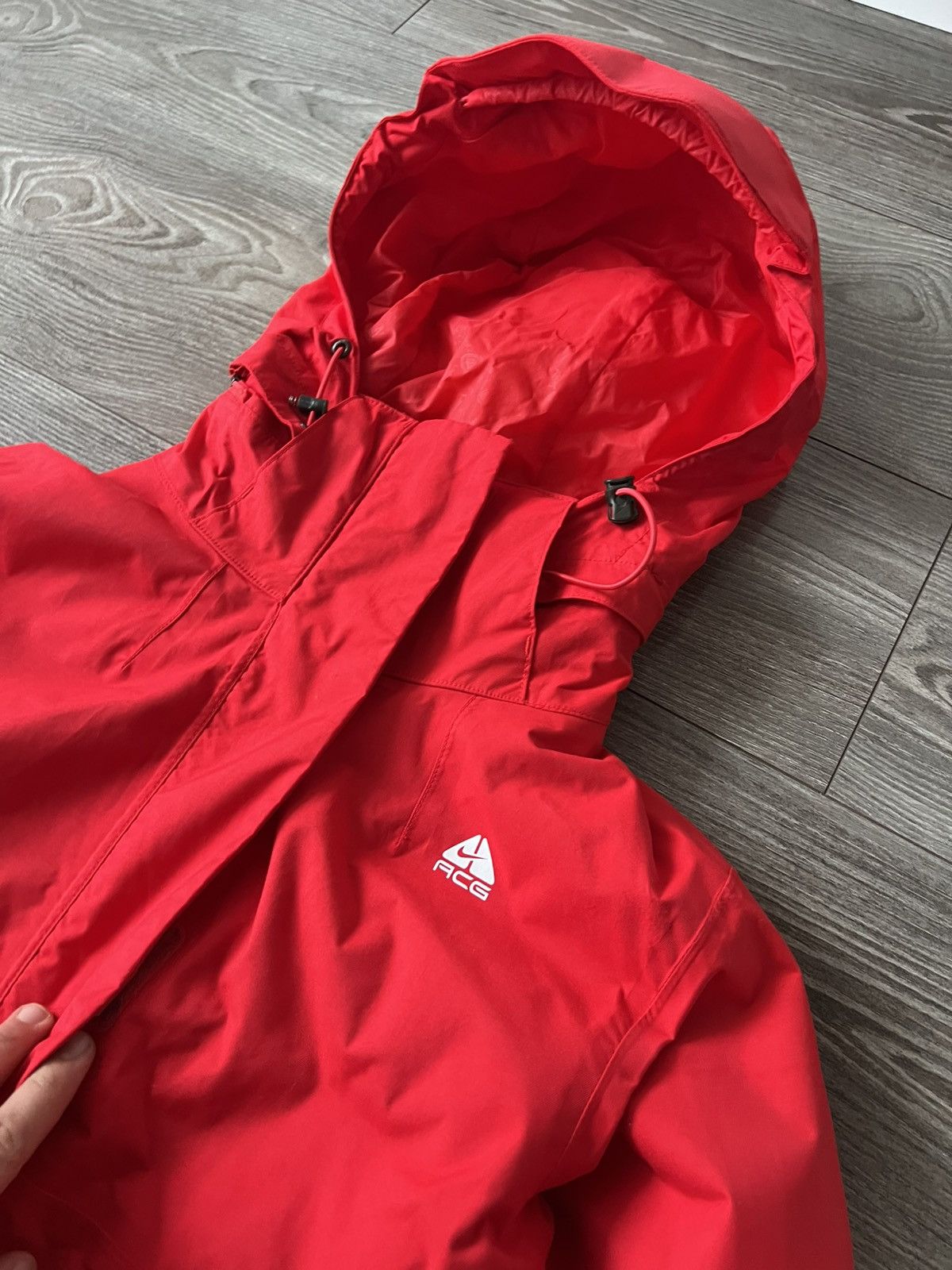 Nike ACG Vintage Nike Acg Waterproof Gorpcore Red Men’s Reg Jacket Size US L / EU 52-54 / 3 - 12 Thumbnail