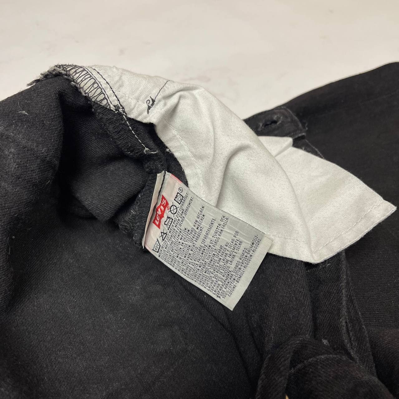 Levi's LEVIS 501 VINTAGE Y2K BLACK DENIM JEANS STREETWEAR STYLE Size US 33 - 16 Thumbnail