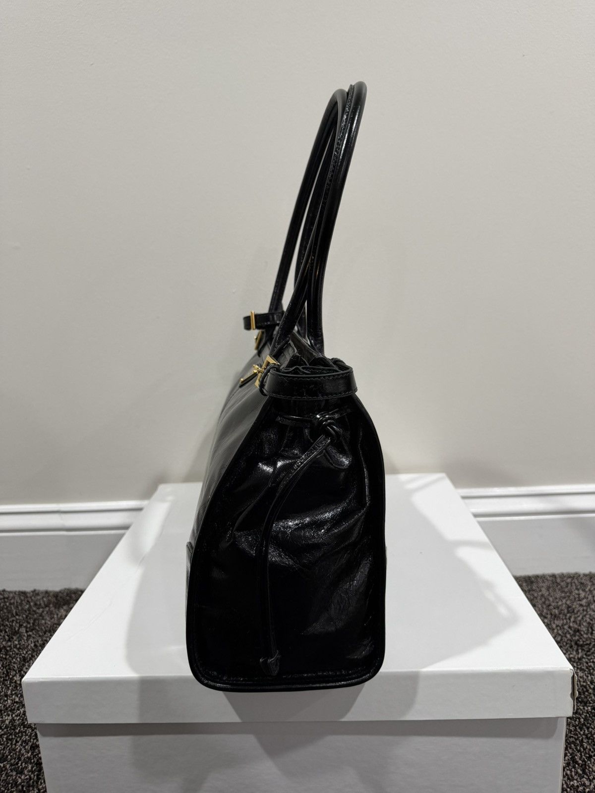 Prada Prada Bonnie Large Black Glossy Leather Handbag Size ONE SIZE - 4 Thumbnail