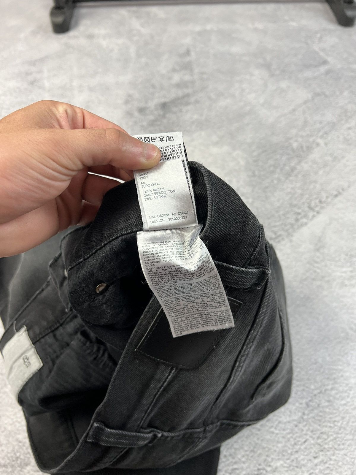R13 R13 Cooper Tapered Drop Jeans, made in Italy Size US 31 - 16 Thumbnail