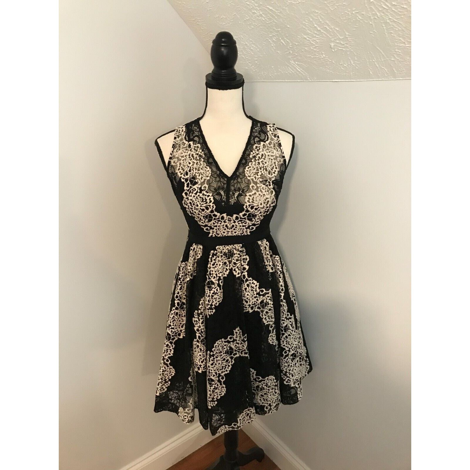 Anthropologie Plenty by Tracy Reese Black White Fit & Flare Dress Size XS / US 0-2 / IT 36-38 - 1 Thumbnail