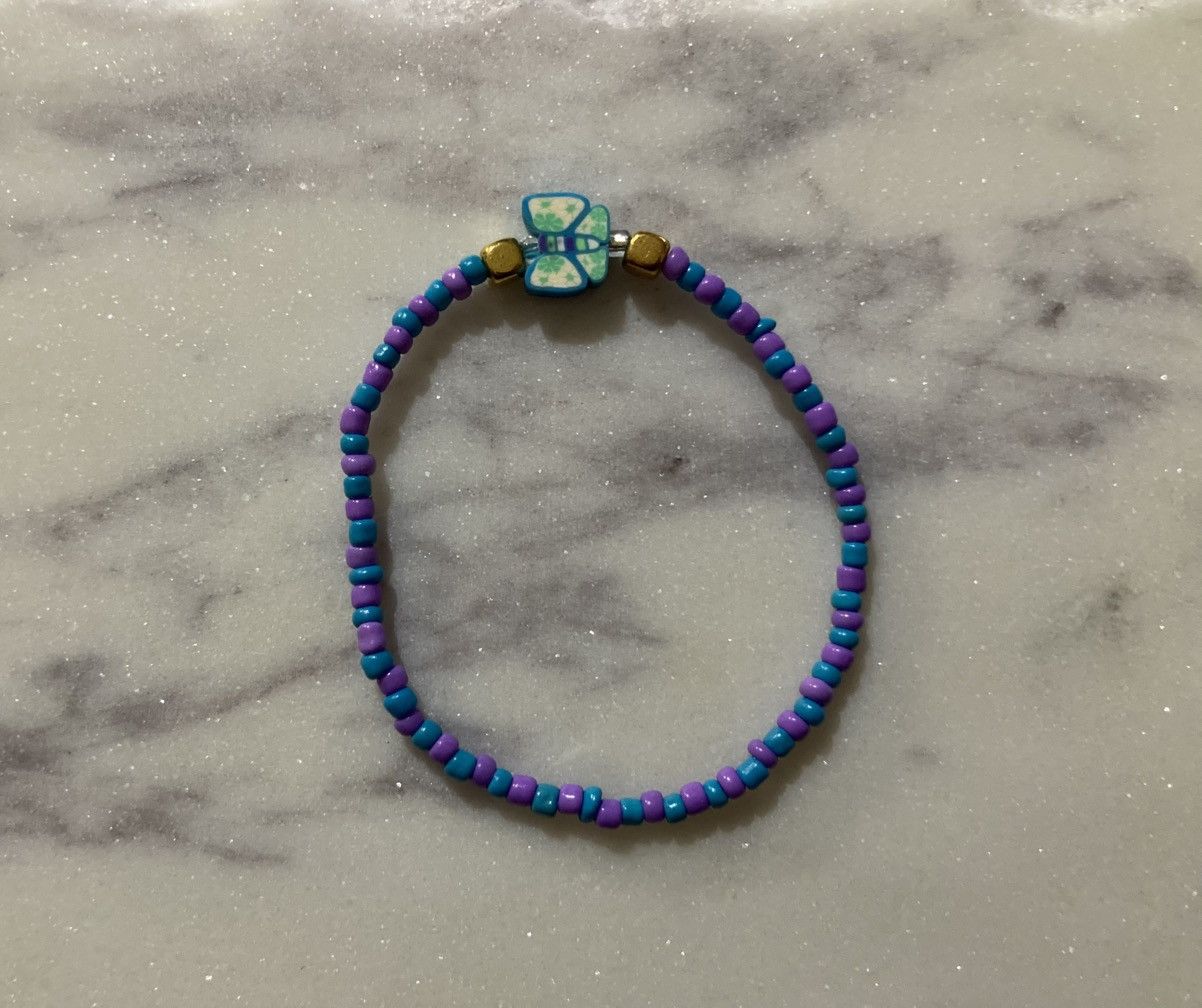 Other Blue and purple butterfly beaded bracelet Size ONE SIZE - 1 Preview
