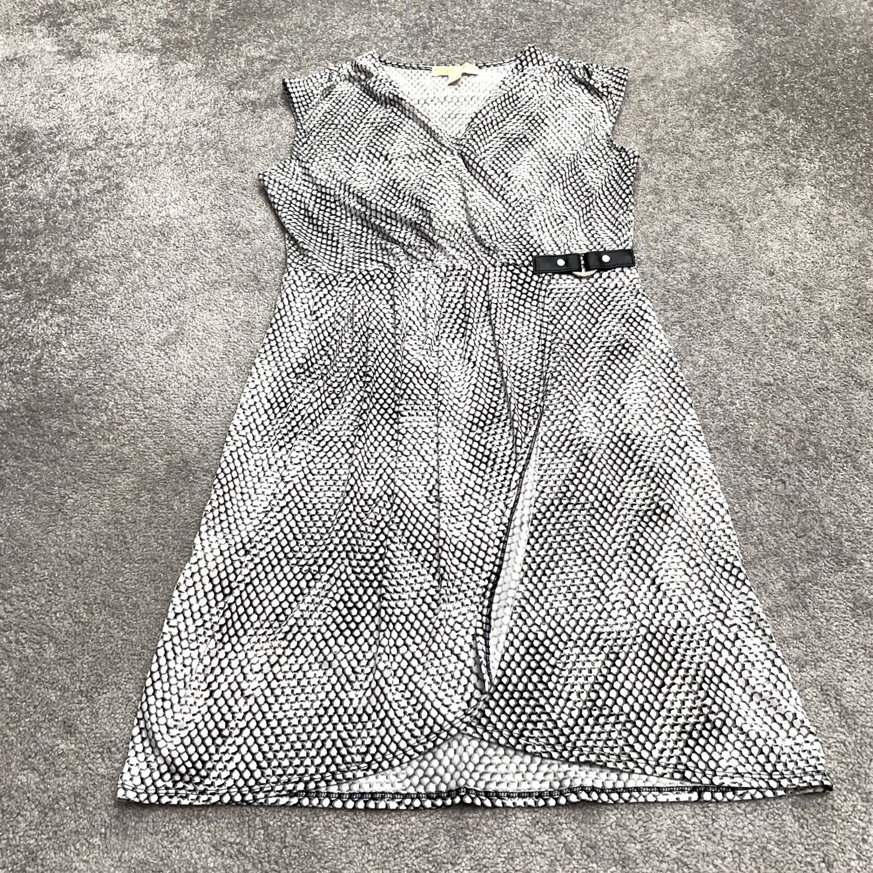 Michael Kors Michael Kors Animal Print Wrap Dress Womens M Black White Snake Knee High Size M / US 6-8 / IT 42-44 - 2 Thumbnail