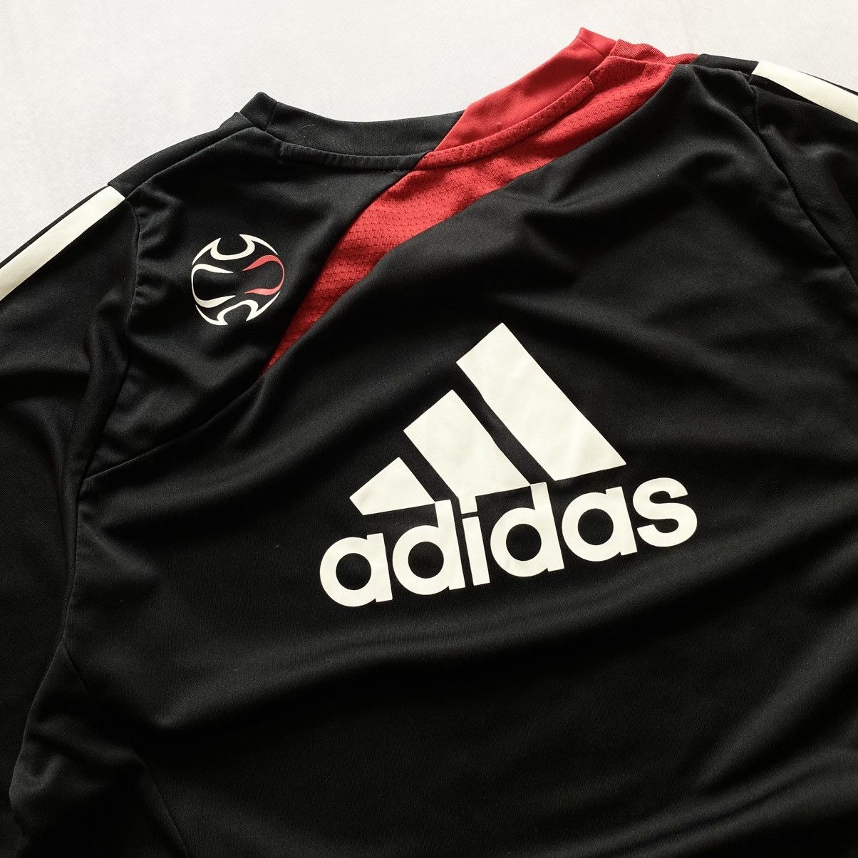 Other Adidas Liverpool 2007 Black Red White Football Tee Jersey Size US S / EU 44-46 / 1 - 4 Thumbnail