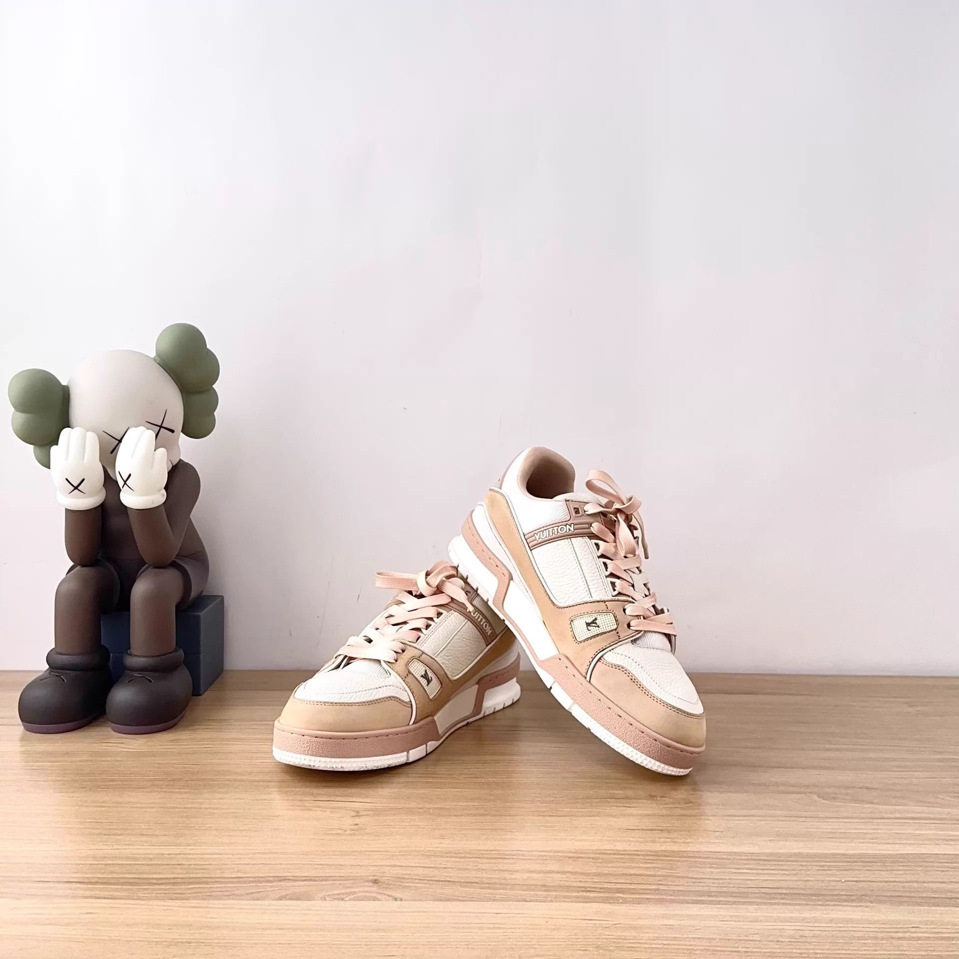 Louis Vuitton Louis Vuitton Women's 38.5 EU Shoes Size US 8 / IT 38 - 3 Thumbnail