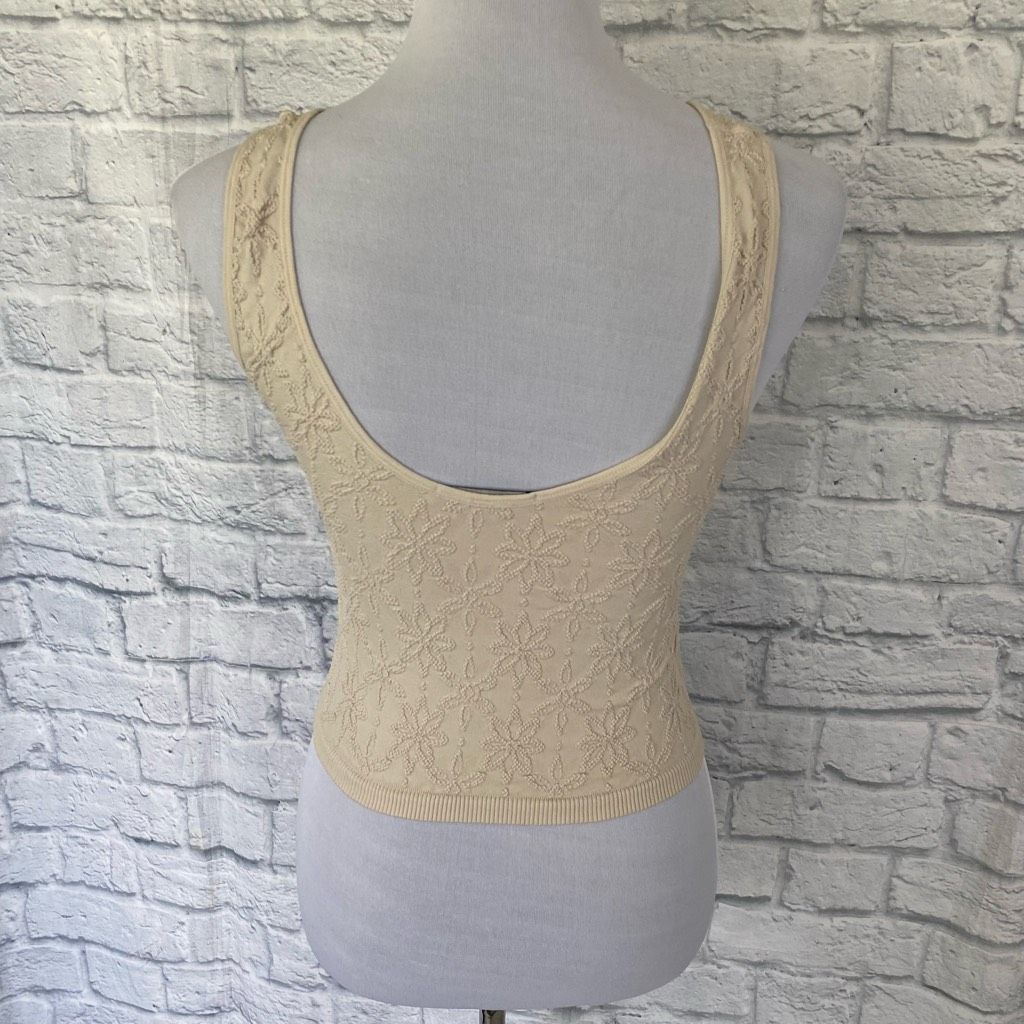 Forever 21 Forever 21 women XS crop tank top w/embroidered floral print Size XS / US 0-2 / IT 36-38 - 7 Thumbnail
