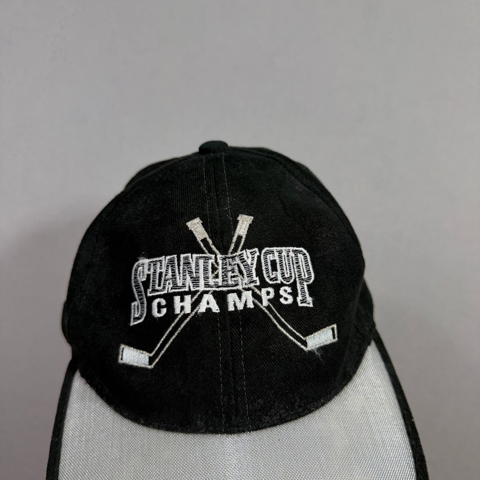 Vintage Vintage Starter Detroit Red Wings 1998 Stanley Cup Champs Size ONE SIZE - 2 Thumbnail