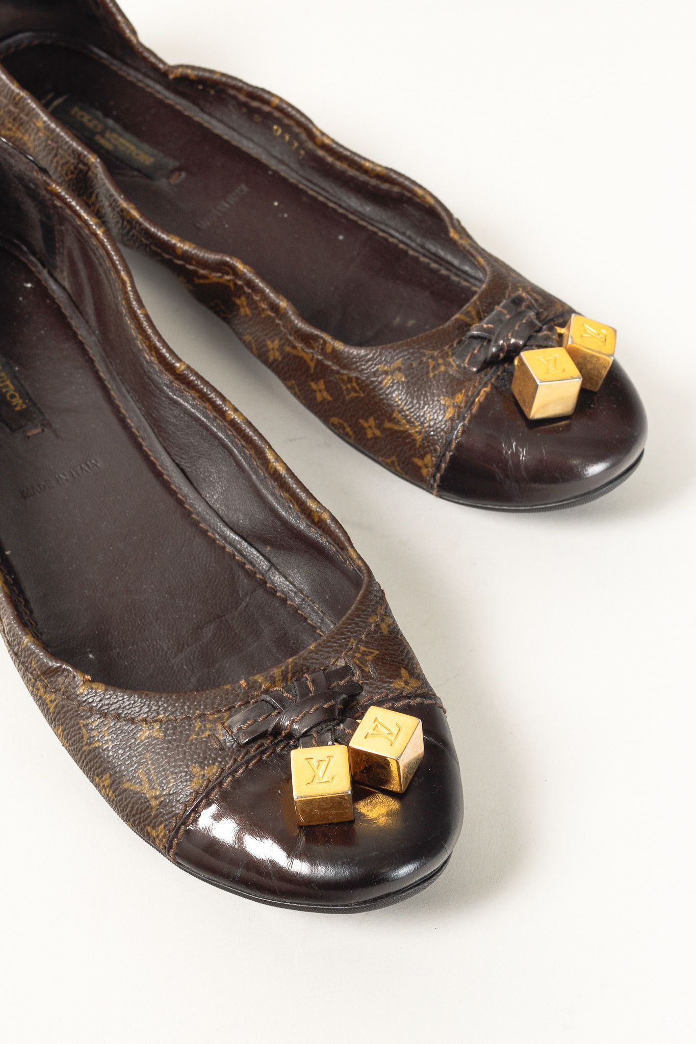 Louis Vuitton Louis Vuitton Lovely Golden-Cube Ballet Driving Flats Size US 8 / IT 38 - 7 Thumbnail