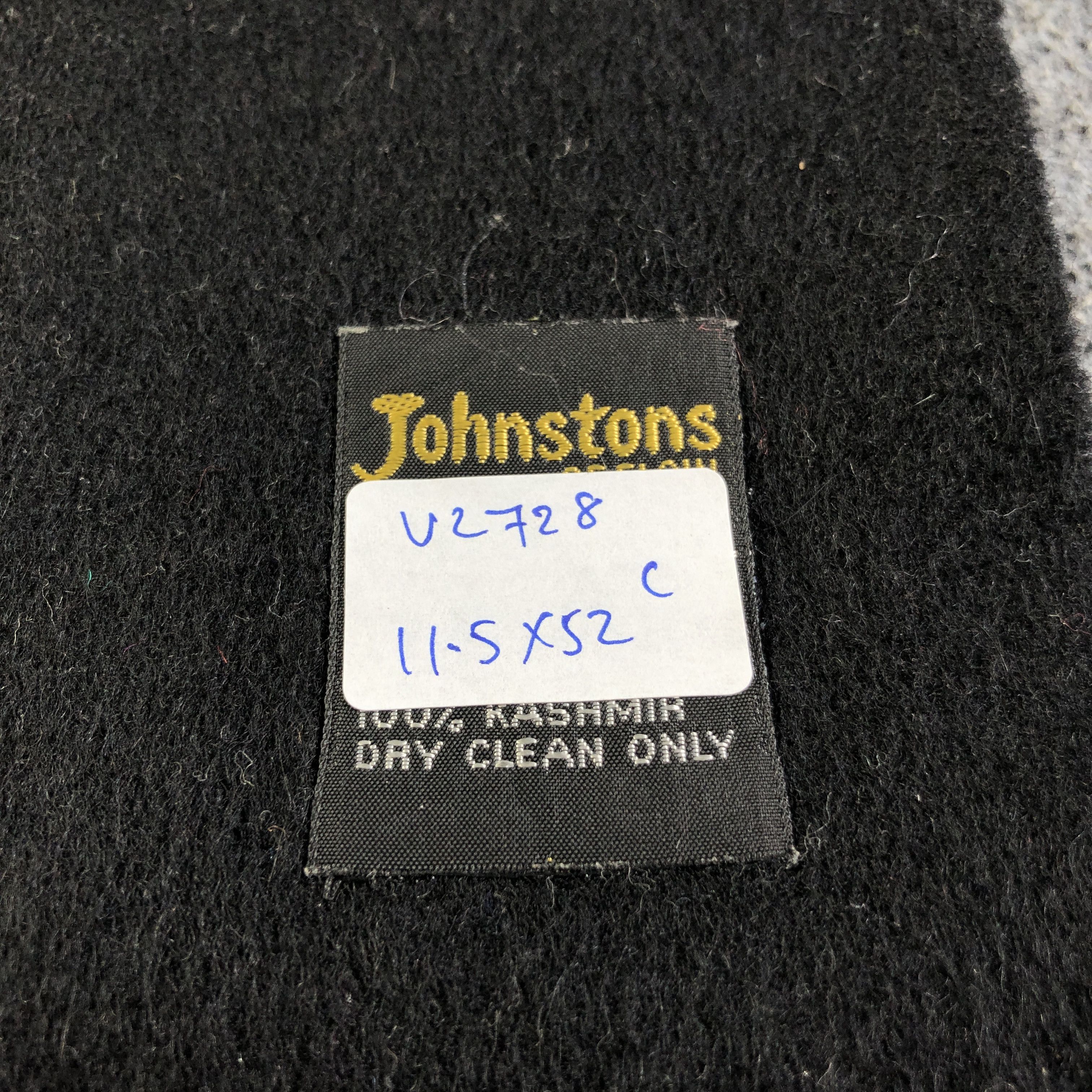Johnstons Of Elgin Johnstons Of Elgin Cashmere Scarf Muffler Neckwear V2728 Size ONE SIZE - 5 Thumbnail