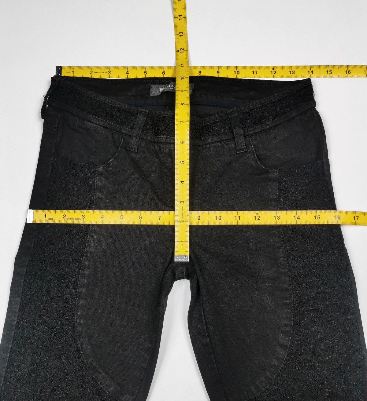 Ermanno Scervino Gothic Ermanno Scervino Lace Short Size 28" / US 6 / IT 42 - 9 Thumbnail